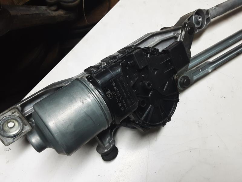 MOTOR RUITENWISSERS VOOR Ford FOCUS (3) 08 - 02/11