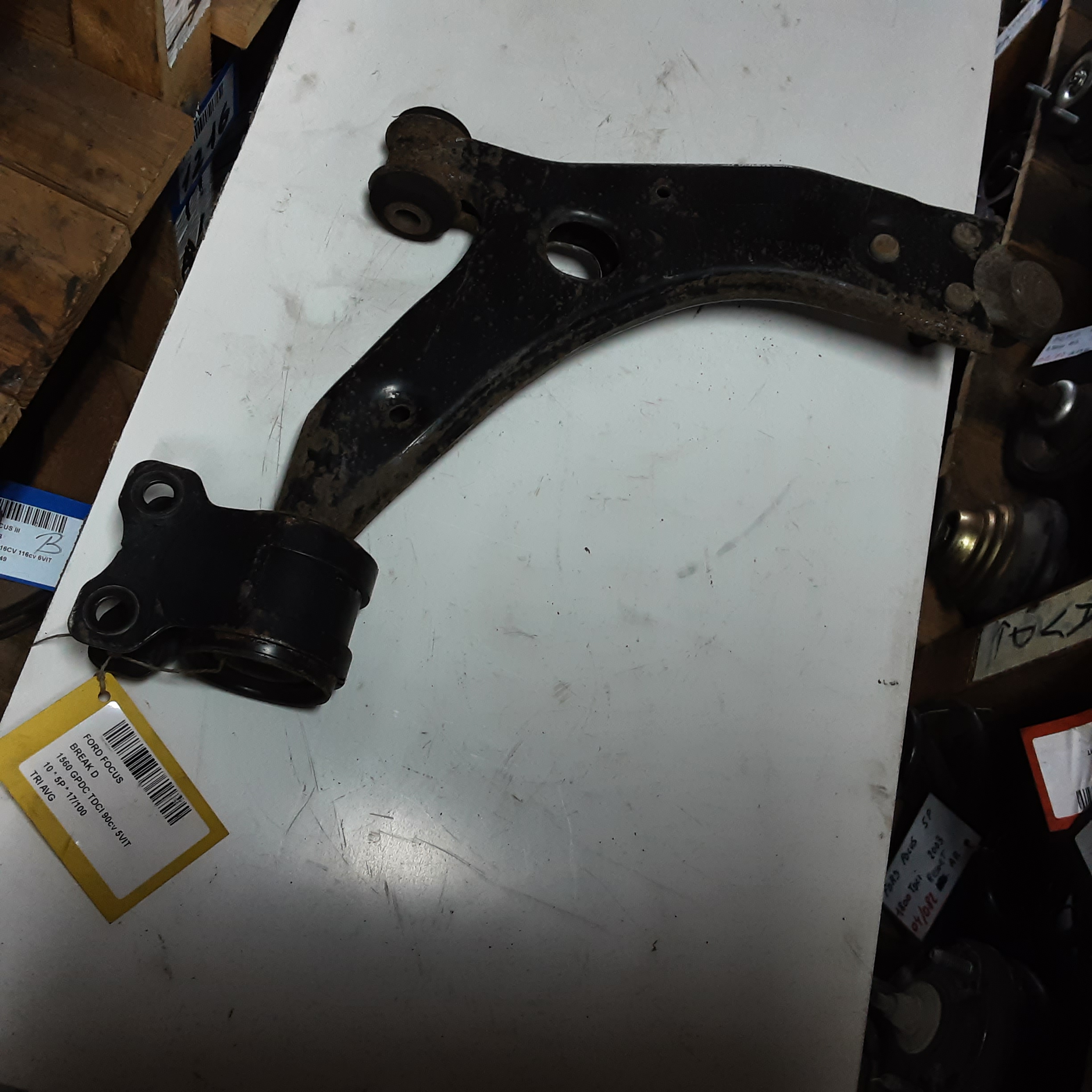 DRAAGARM VOOR LINKS Ford FOCUS (3) 08 - 02/11