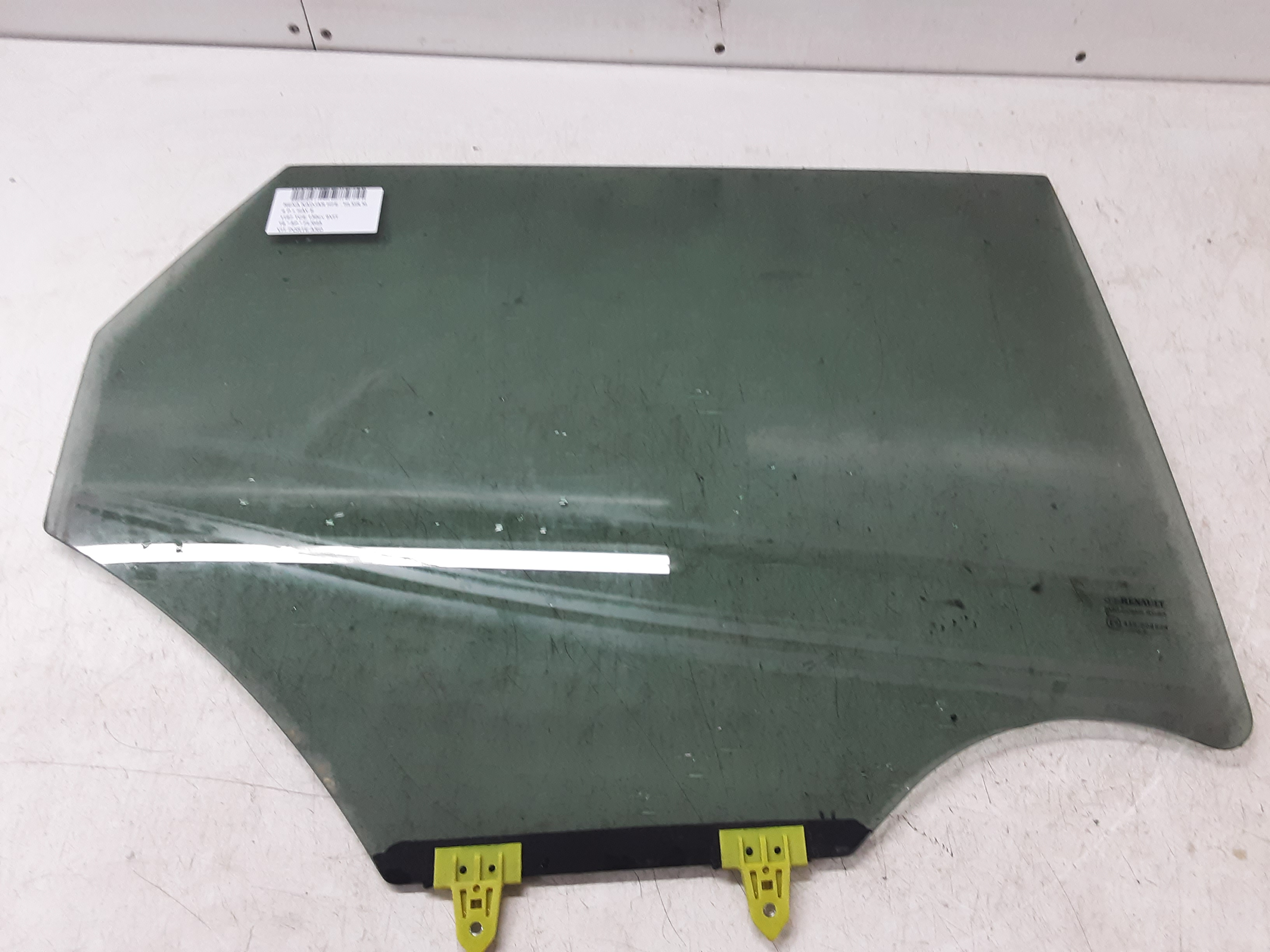 VITRE DE PORTE ARRIERE DROITE Renault KADJAR 6/15+