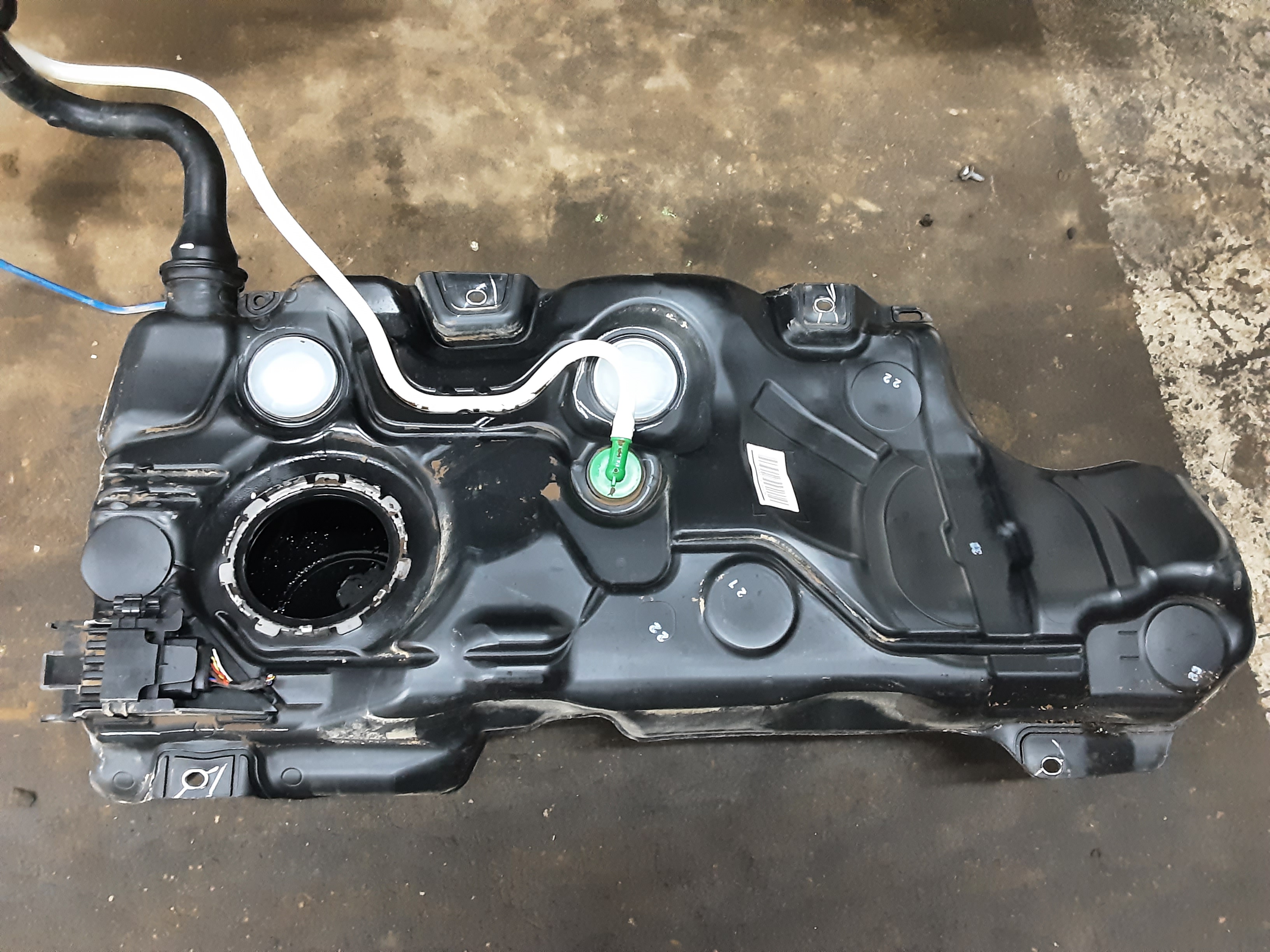 BRANDSTOFTANK DIELES Audi A3 5D/20+