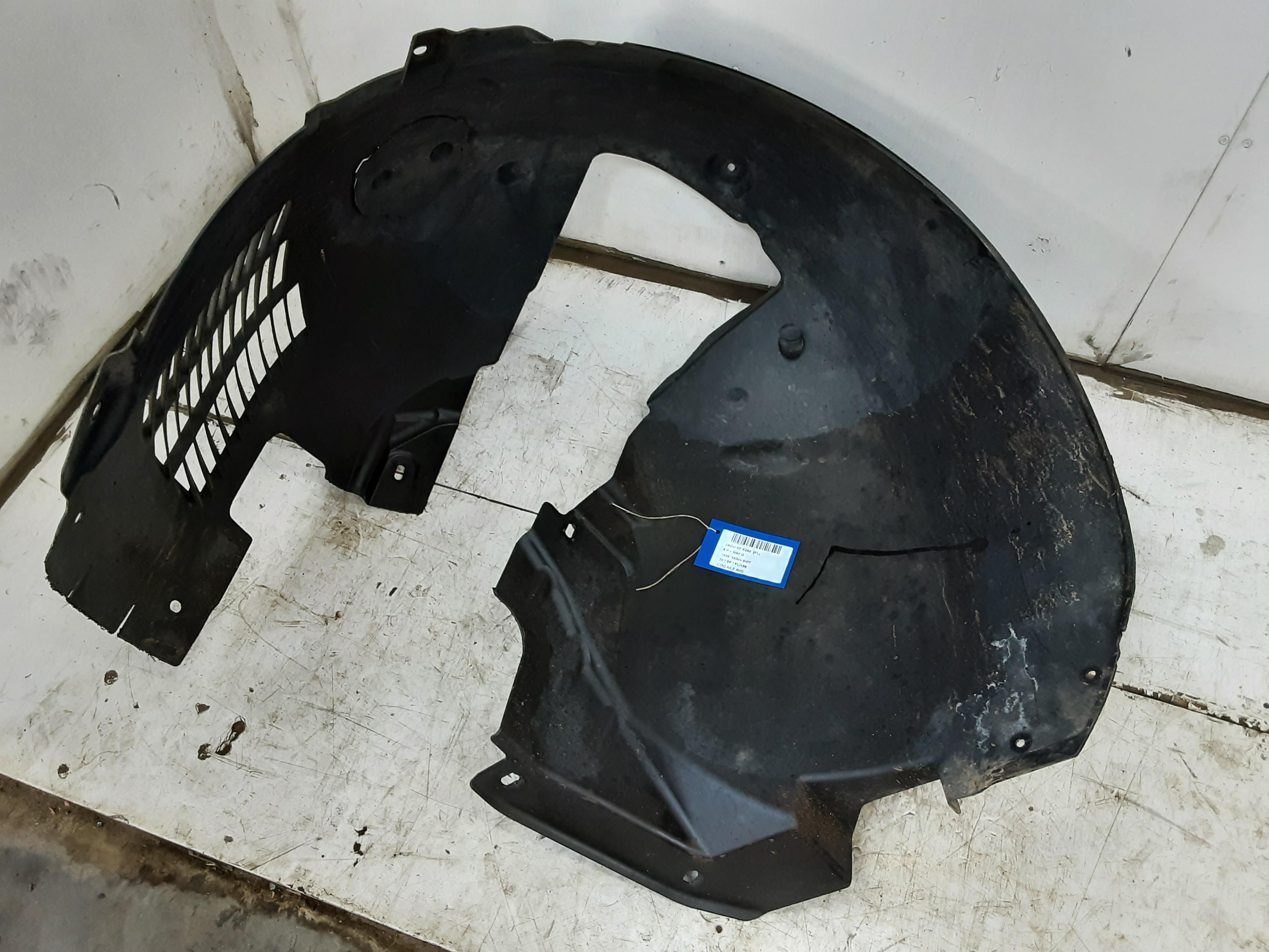 BINNEN SPATBORD LINKS VOOR Jaguar XF 6/15+
