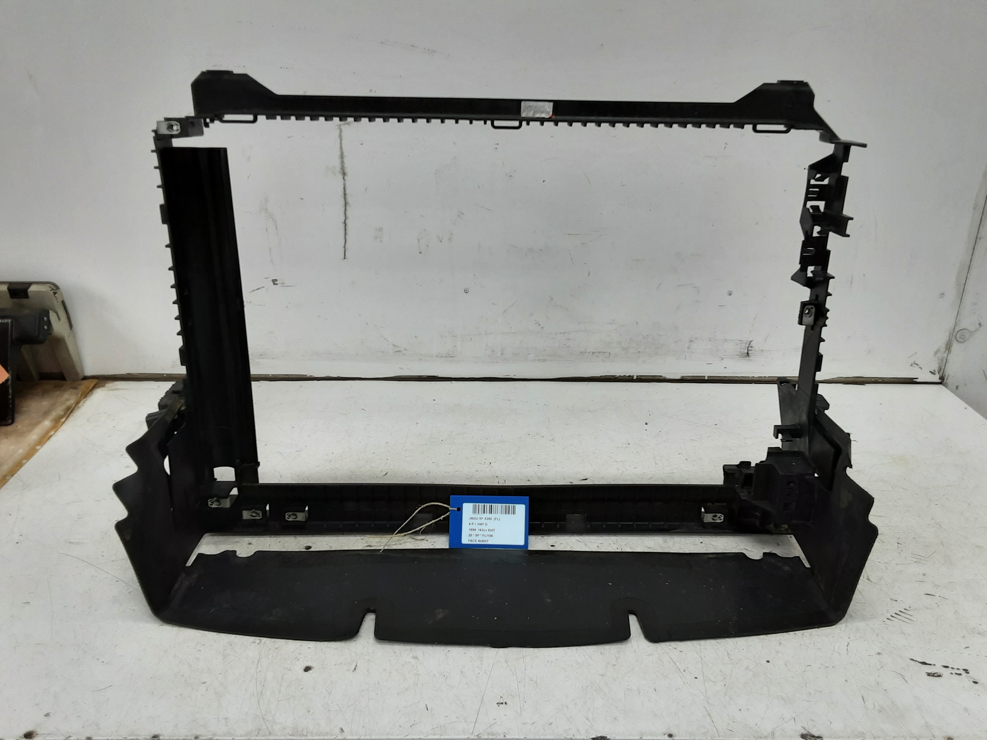 VOORFRONT Jaguar XF 6/15+