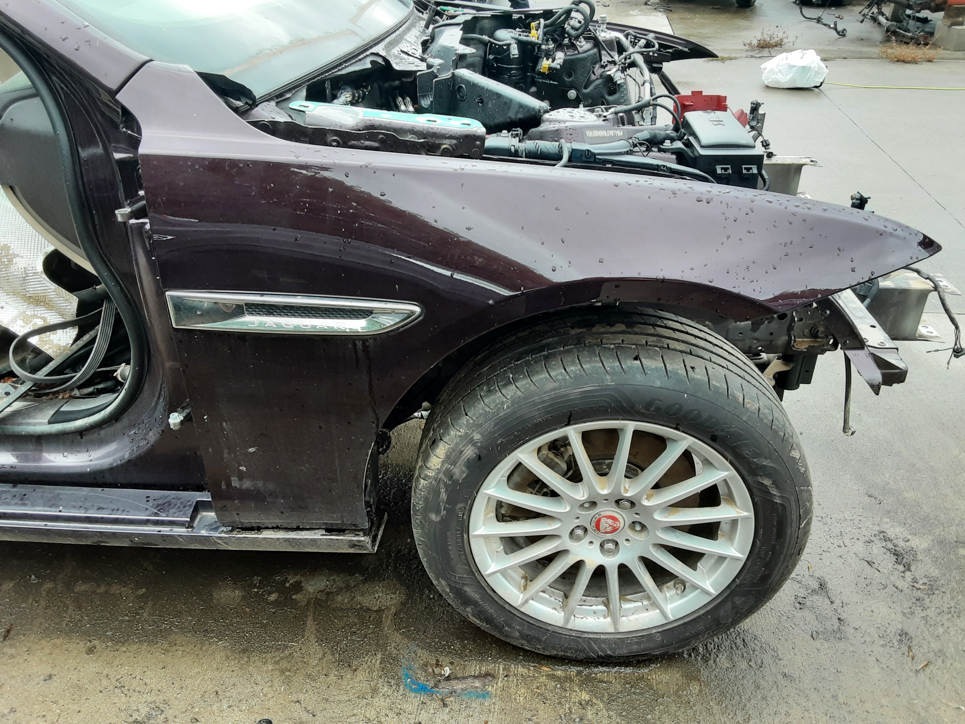 SPATBORD VOOR RECHTS Jaguar XF 6/15+