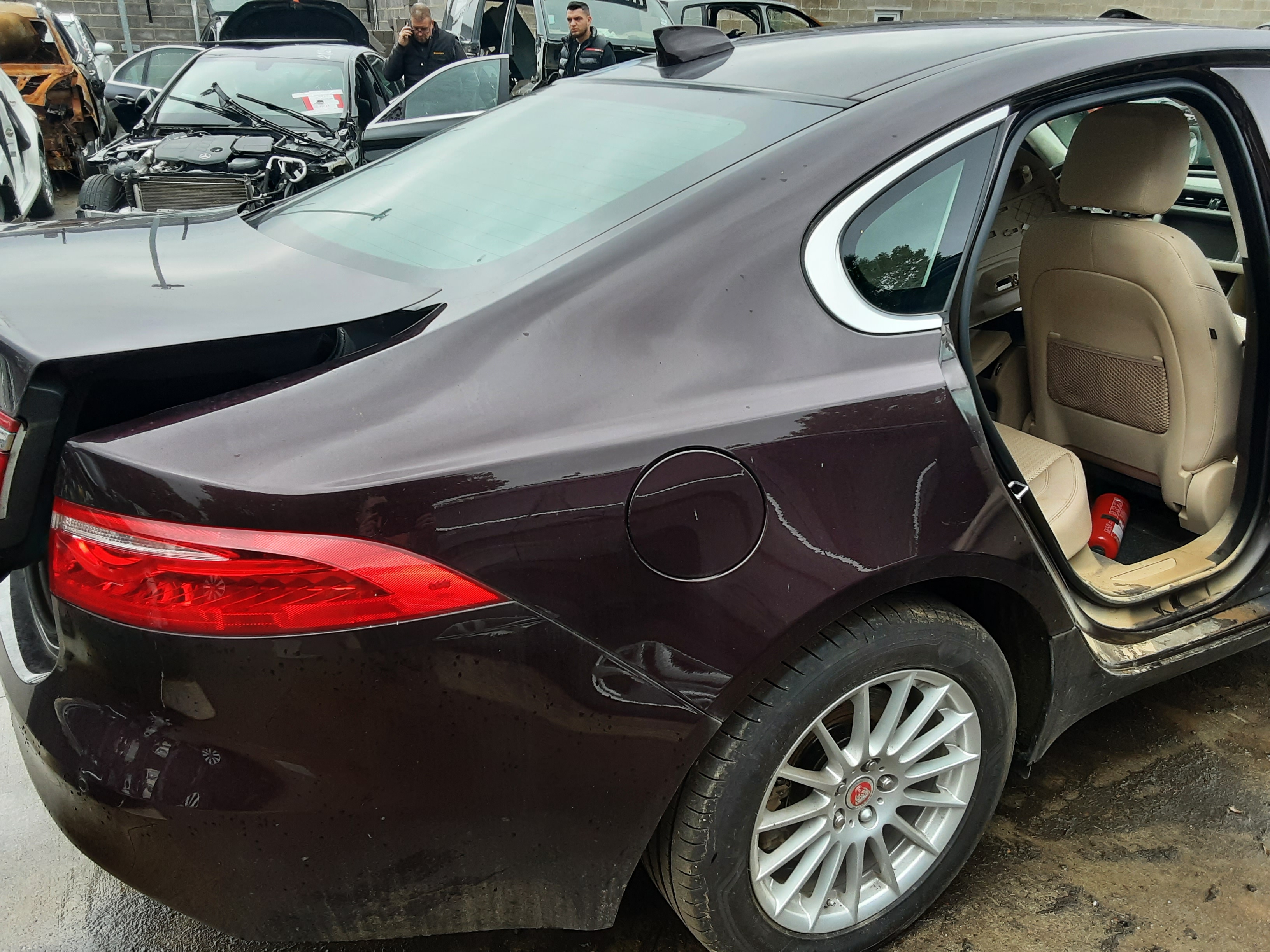 SPATBORD ACHTER RECHTS Jaguar XF 6/15+