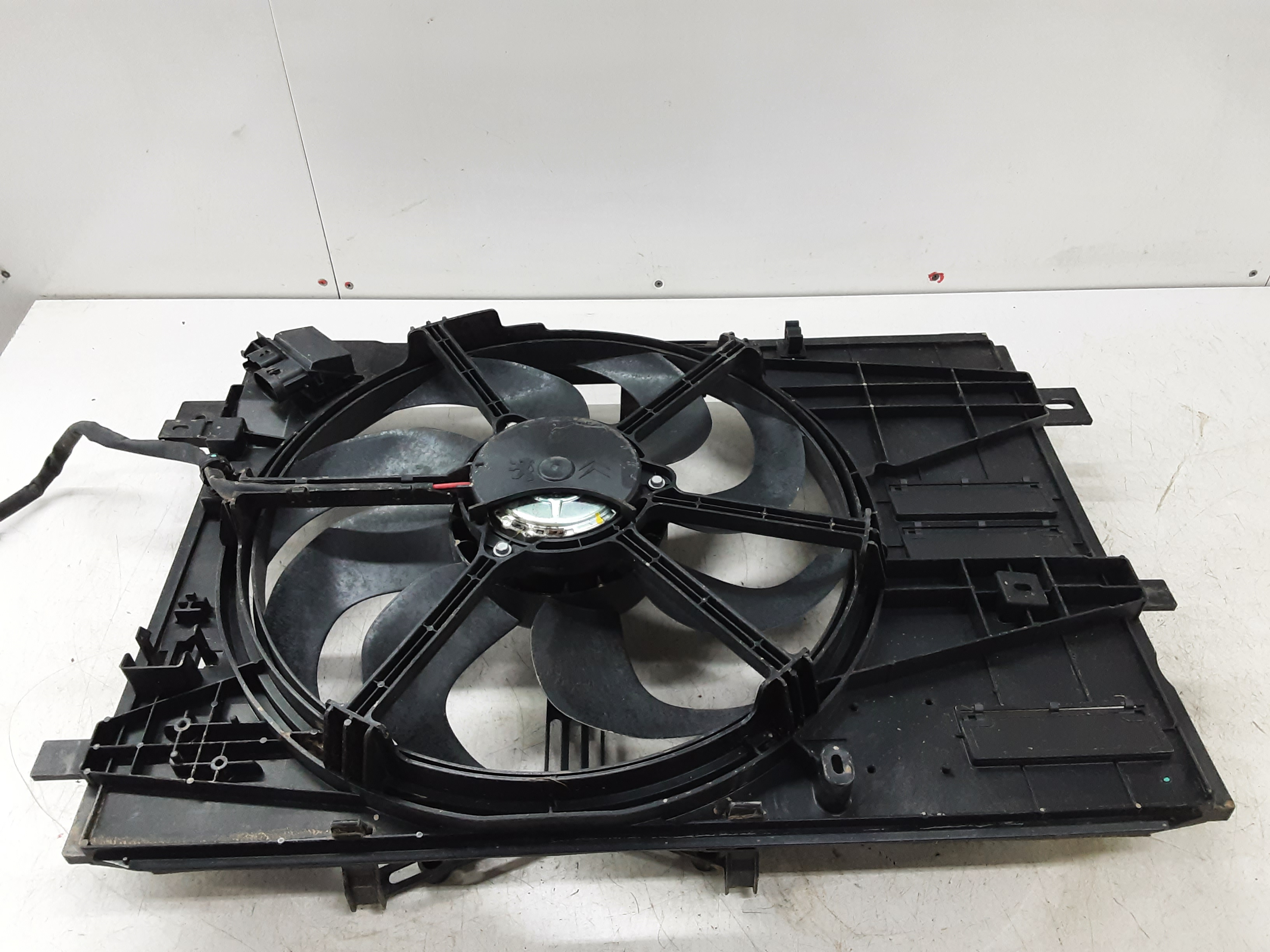MOTEUR DE VENTILATEUR Peugeot PARTNER 9/18+