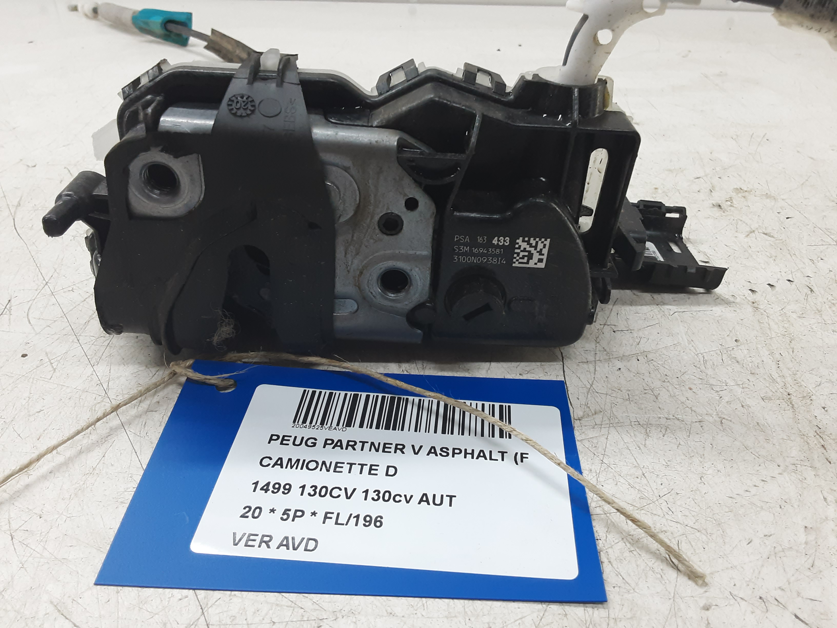 VERROUILLAGE DE PORTE AVANT DROITE Peugeot PARTNER 9/18+