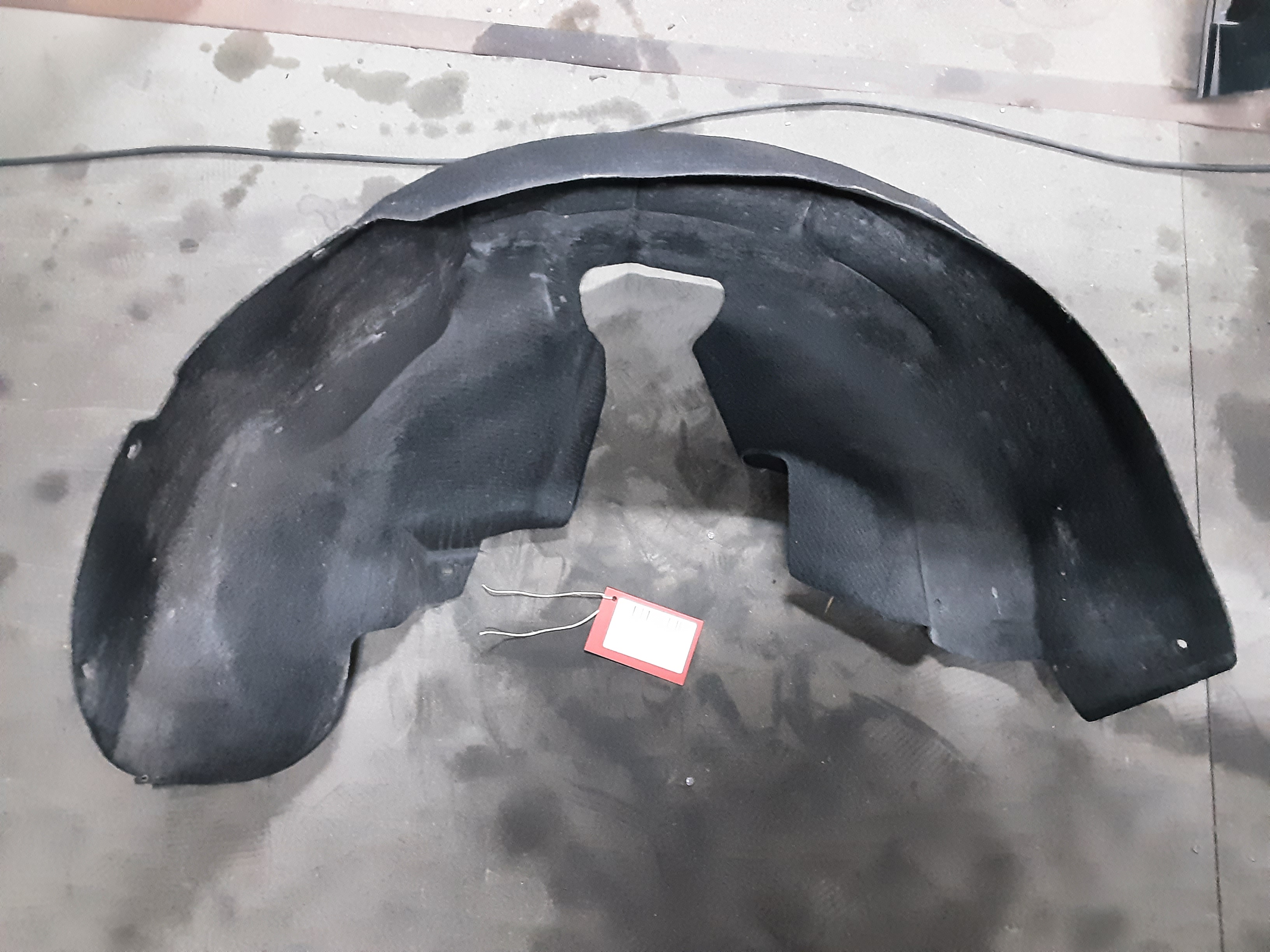 COQUILLE D&#039;AILE ARRIERE GAUCHE Vw GOLF V 11/03 - 08
