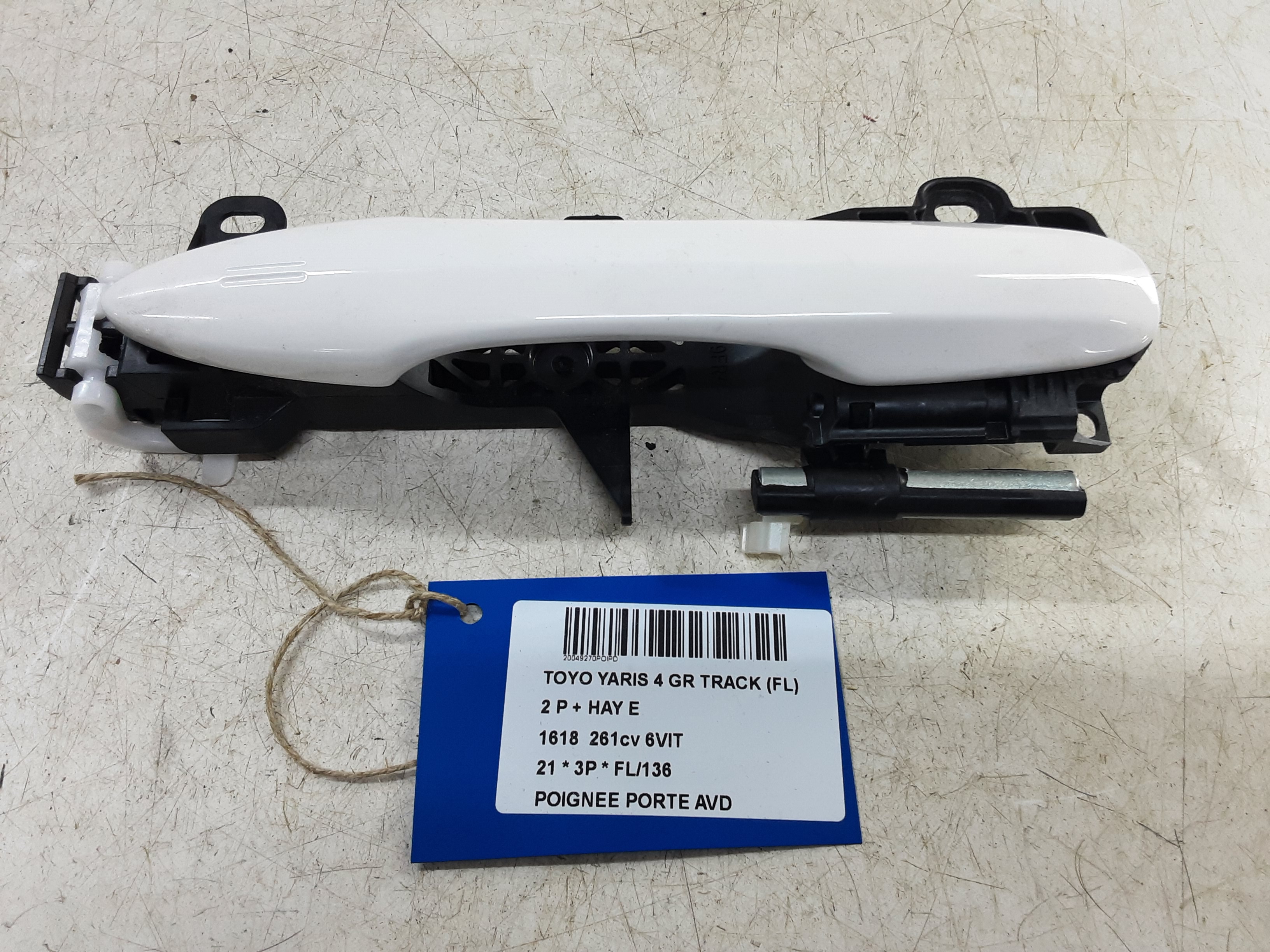 POIGNEE DE PORTE AVANT DROITE Toyota YARIS (6) 2/20+