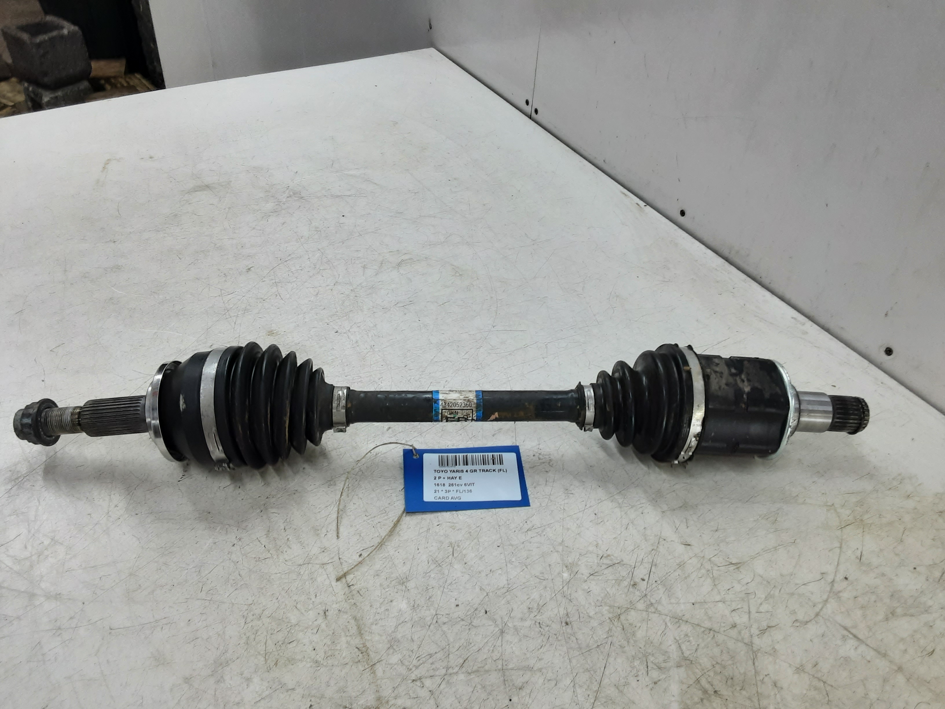 CARDAN AVANT GAUCHE Toyota YARIS (6) 2/20+