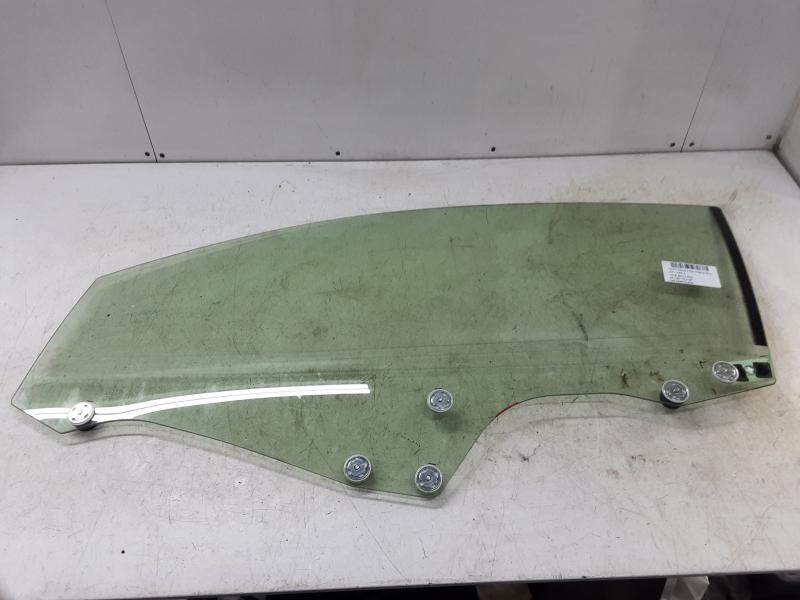 VITRE DE PORTE AVANT GAUCHE Toyota YARIS (6) 2/20+