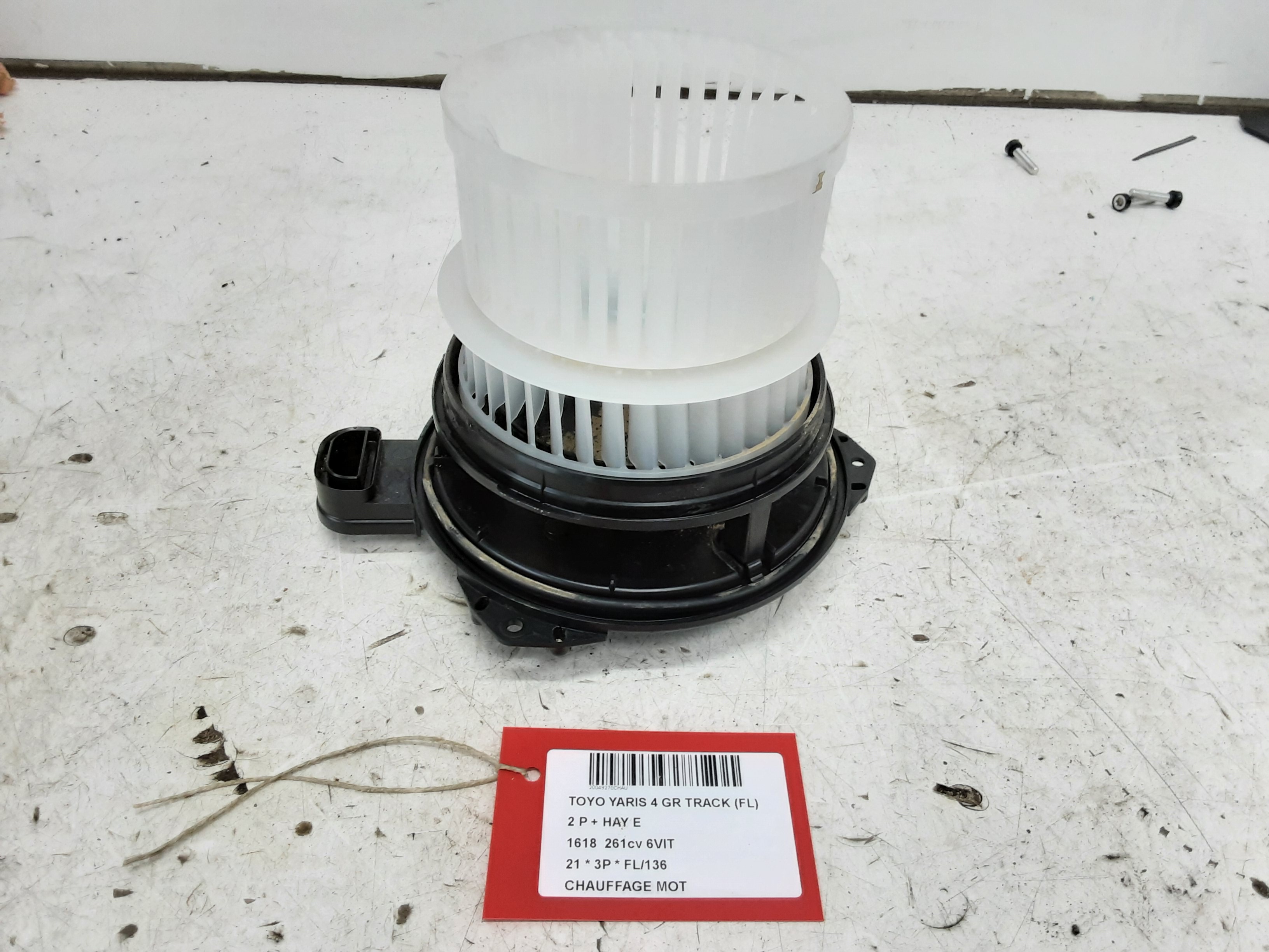 MOT VERWARMING Toyota YARIS (6) 2/20+