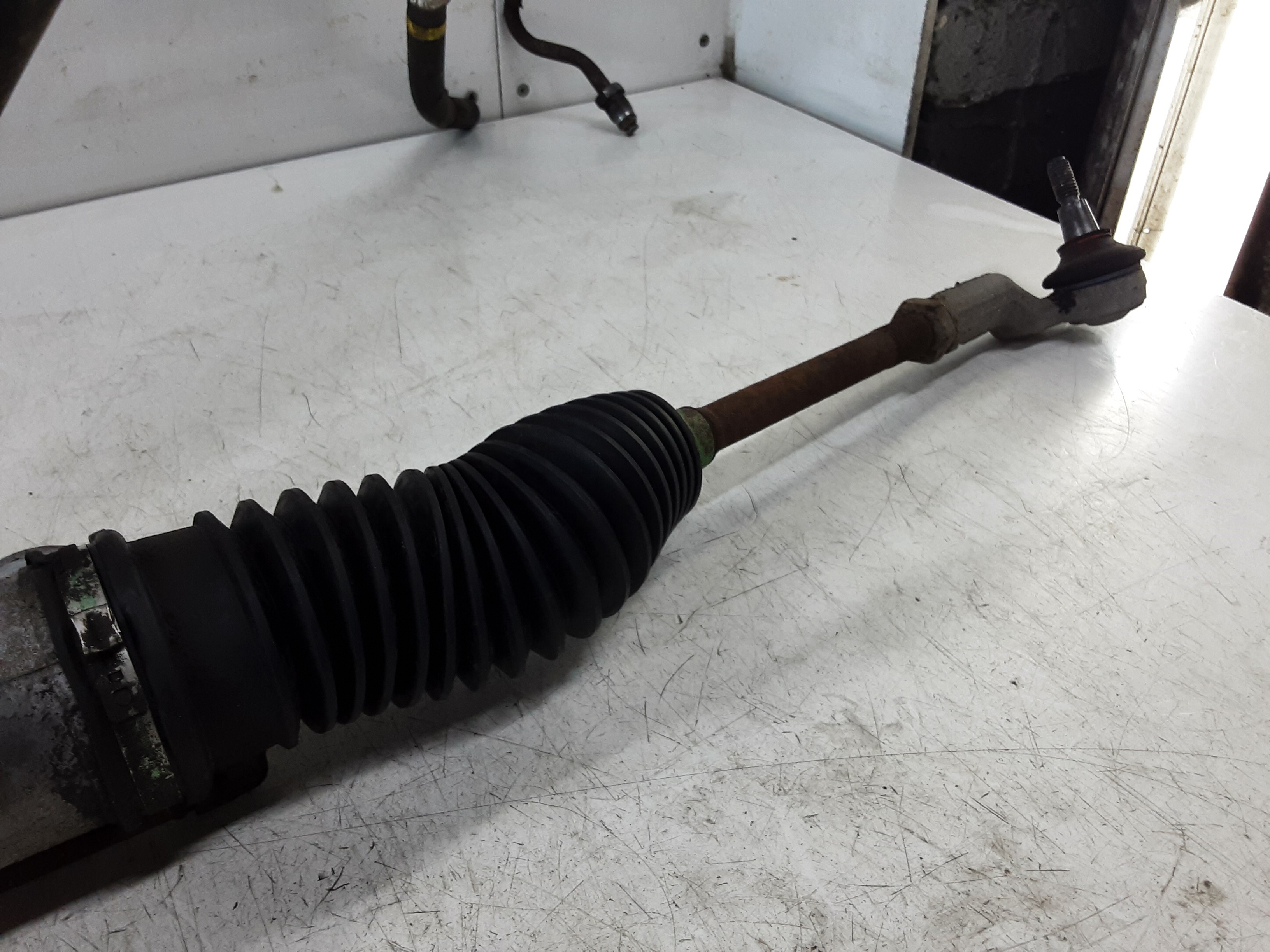 SPOORSTANG LINKS VOOR Ford FOCUS (3) 08 - 02/11