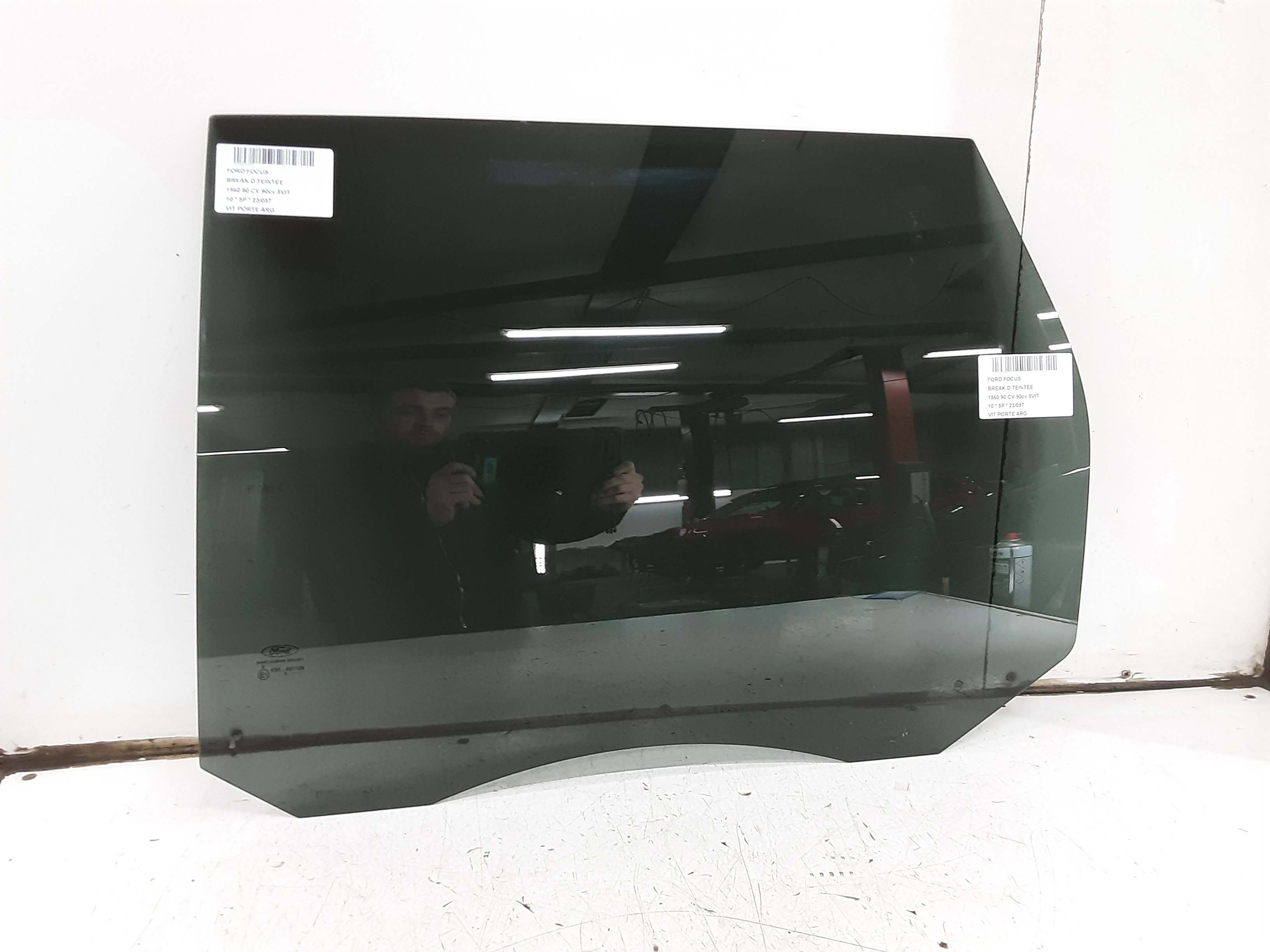 LEFT REAR DOOR WINDOW Ford FOCUS (3) 08 - 02/11