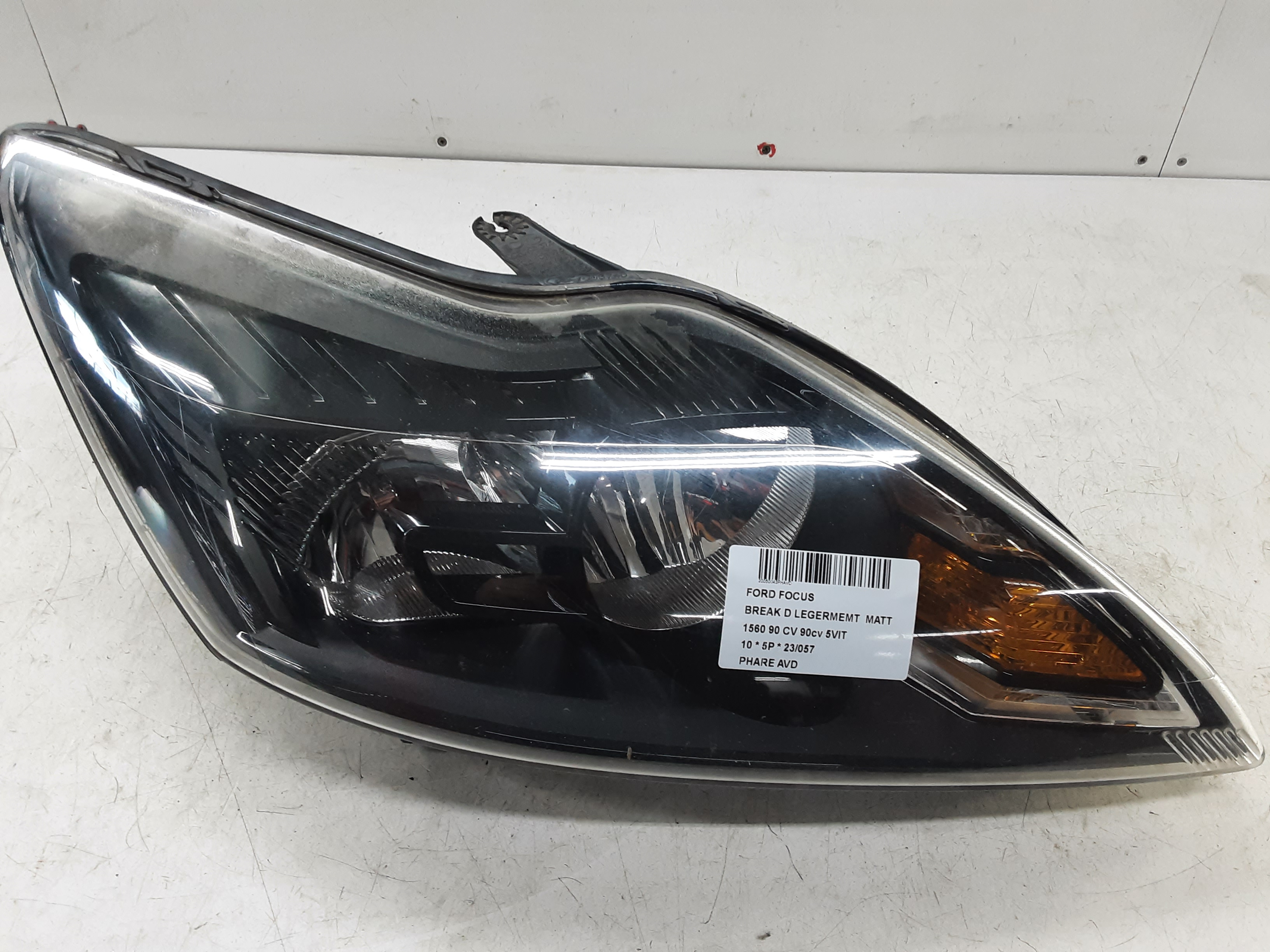 KOPLICHT VOOR RECHTS Ford FOCUS (3) 08 - 02/11