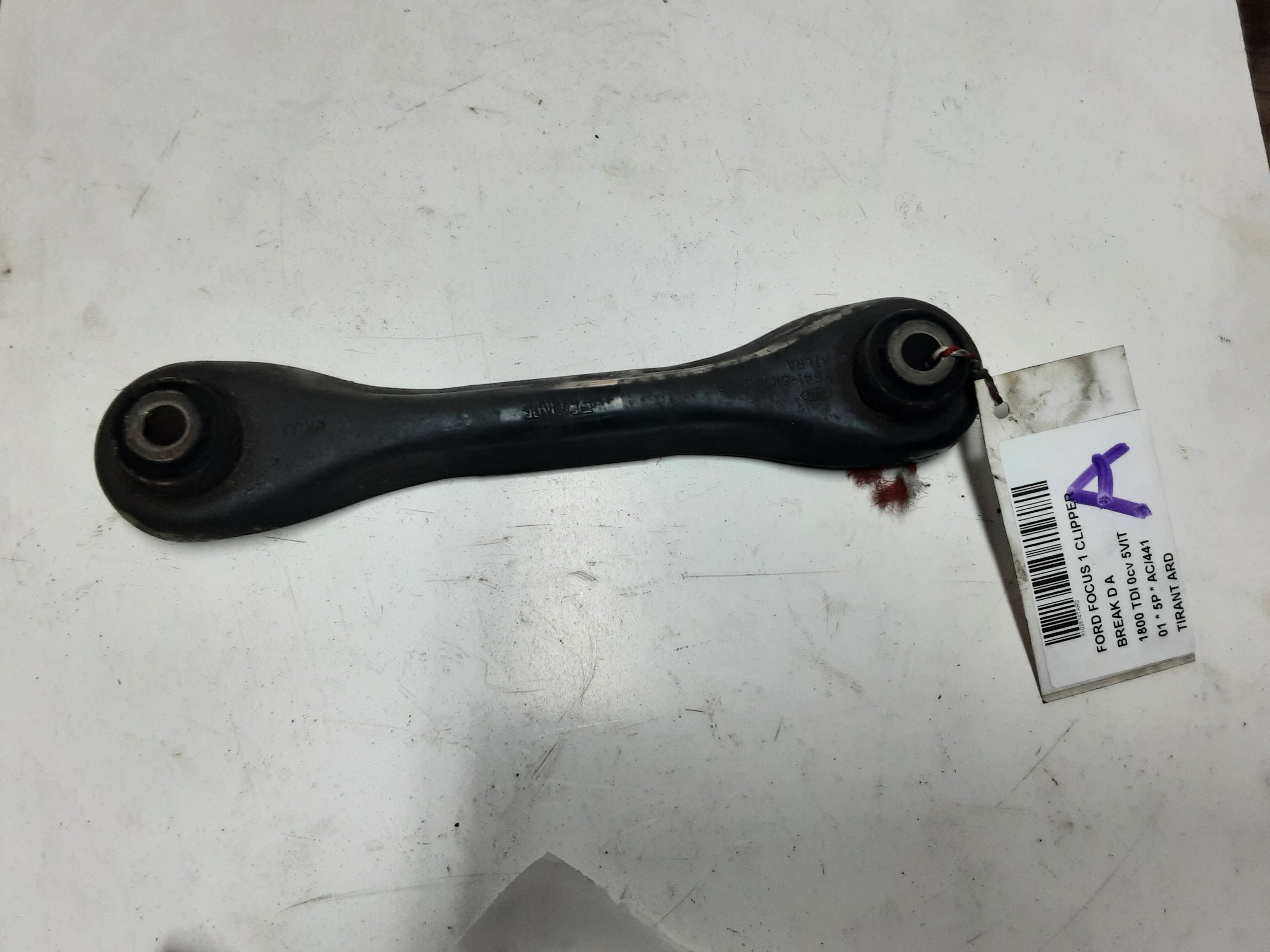 DRAAGARM ACHTER RECHTS Ford FOCUS (1) - 10/04