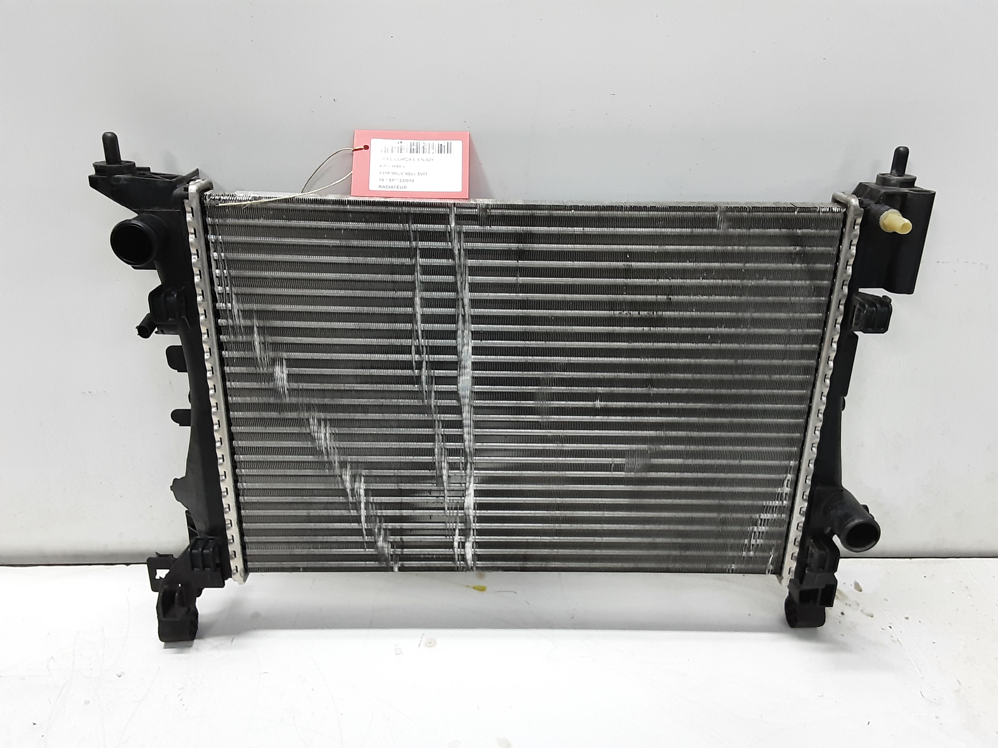 RADIATOR Opel CORSA E 10/14-  19