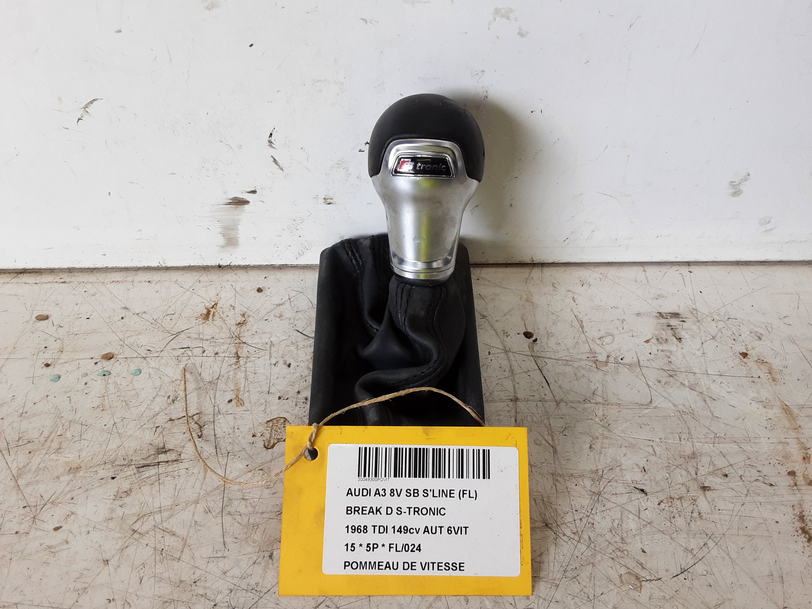 POMMEAU DE VITESSES Audi A3 3,5D 9/12 - 16