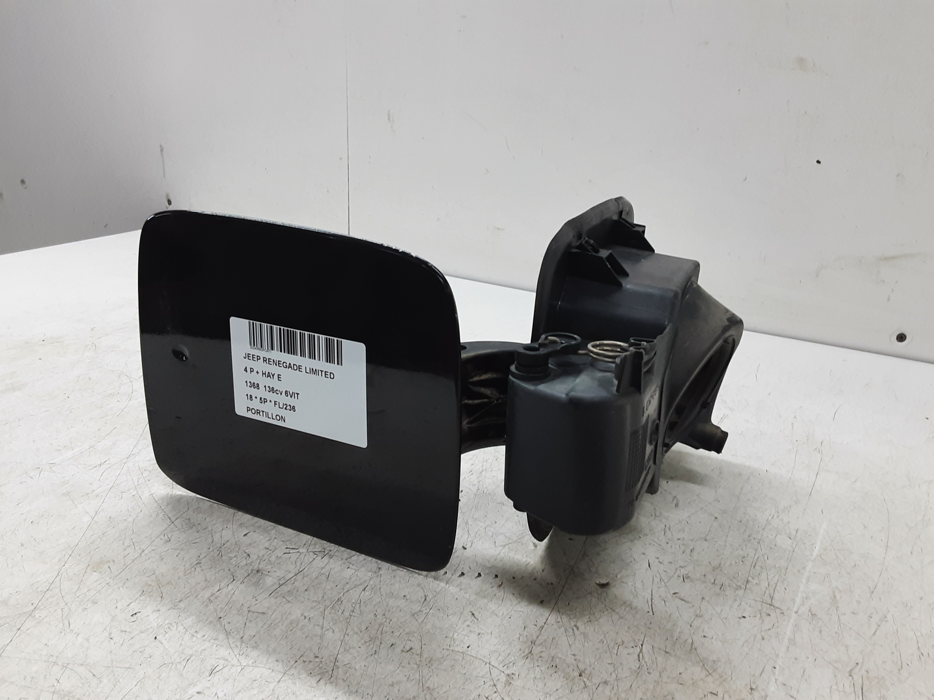 TANK KLEP Jeep RENEGADE (1) 7/14 - 9/2018