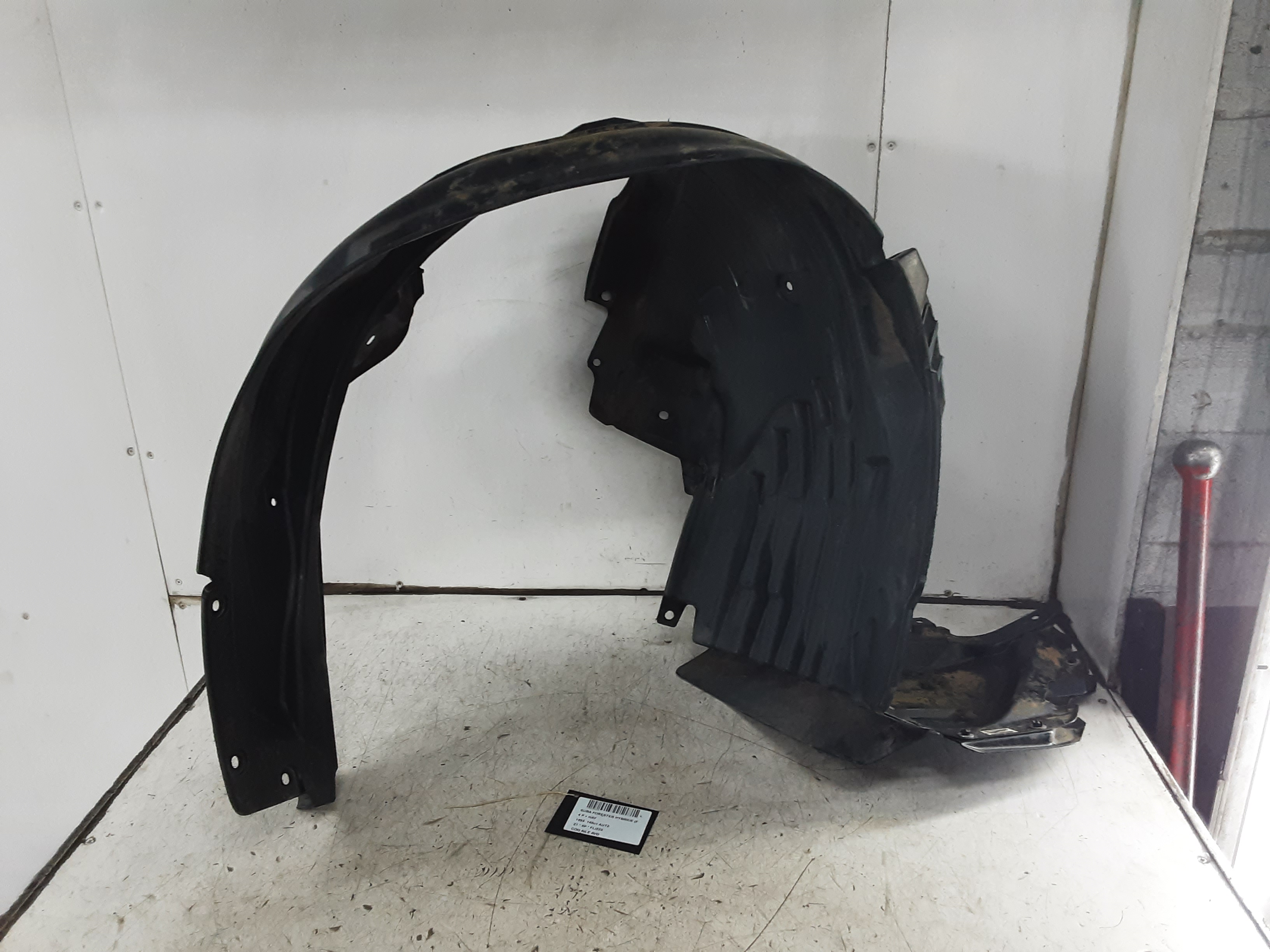 COQUILLE D&#039;AILE AVANT DROITE Subaru FORESTER (5) 1/19+