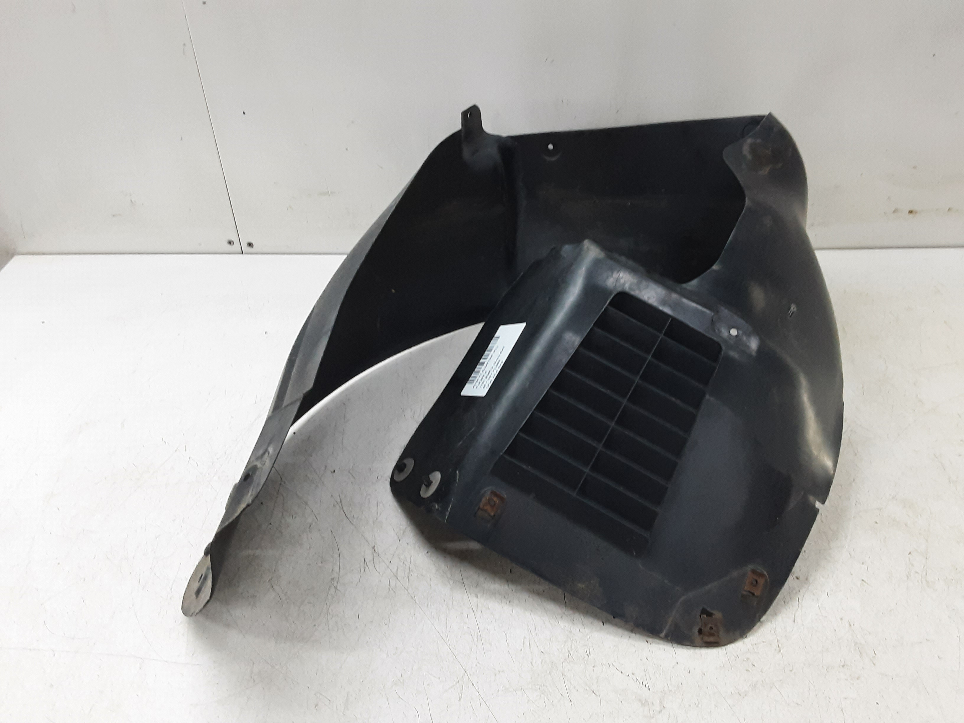 COQUILLE D&#039;AILE AVANT GAUCHE Audi TT 10/98 - 06