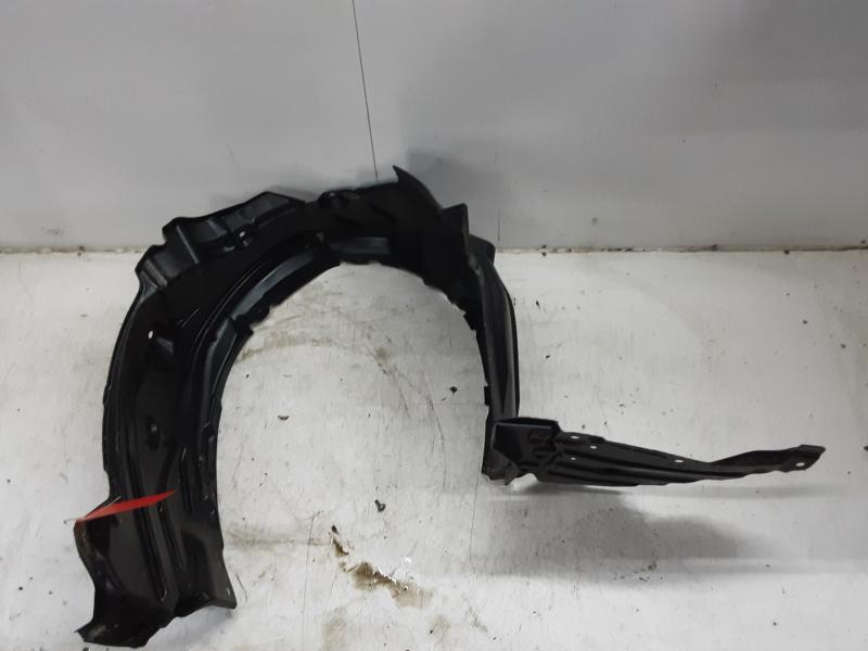 BINNEN SPATBORD LINKS VOOR Toyota COROLLA 5P/5D 18+