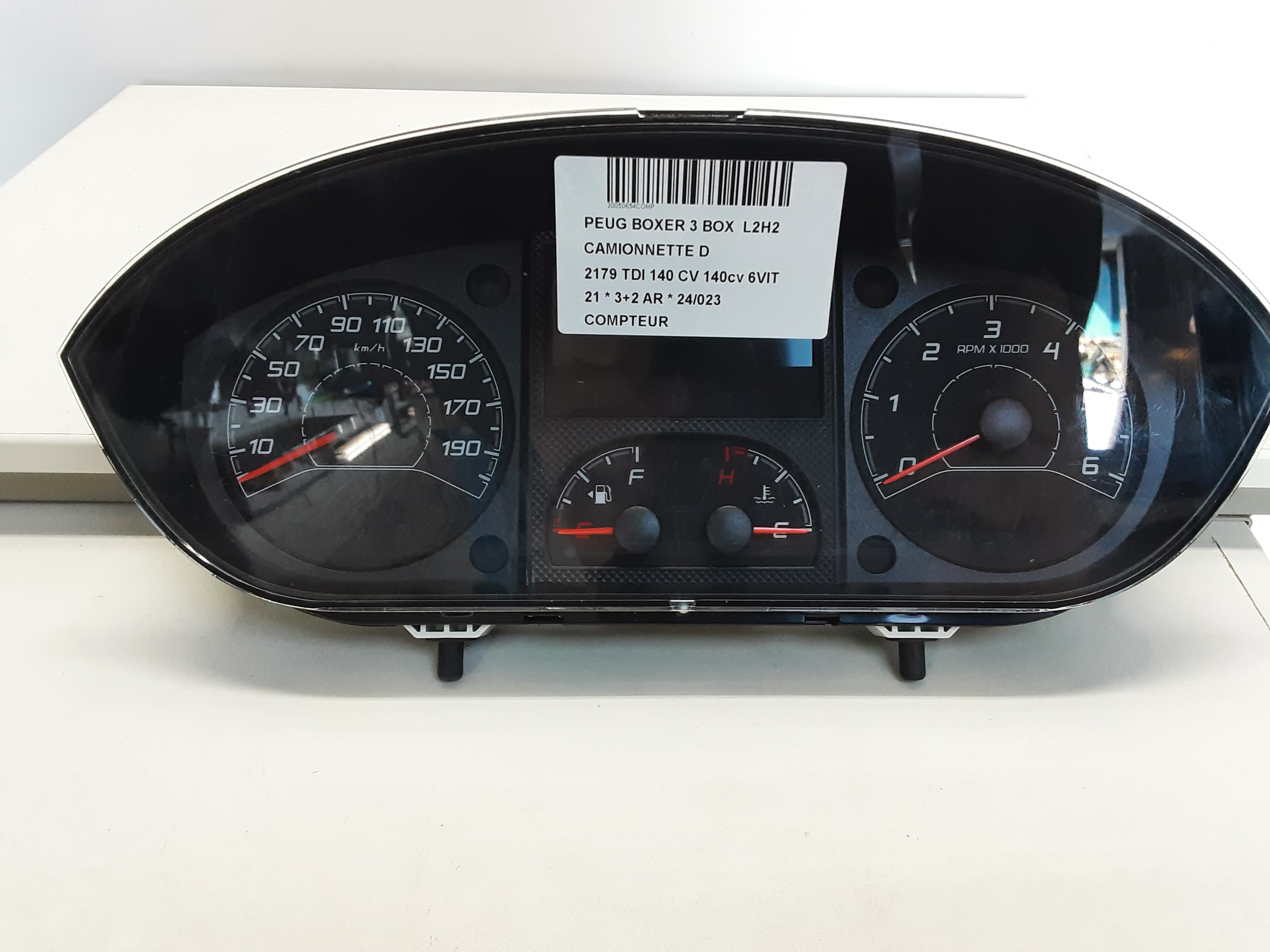 KM TELLER Peugeot BOXER 14+