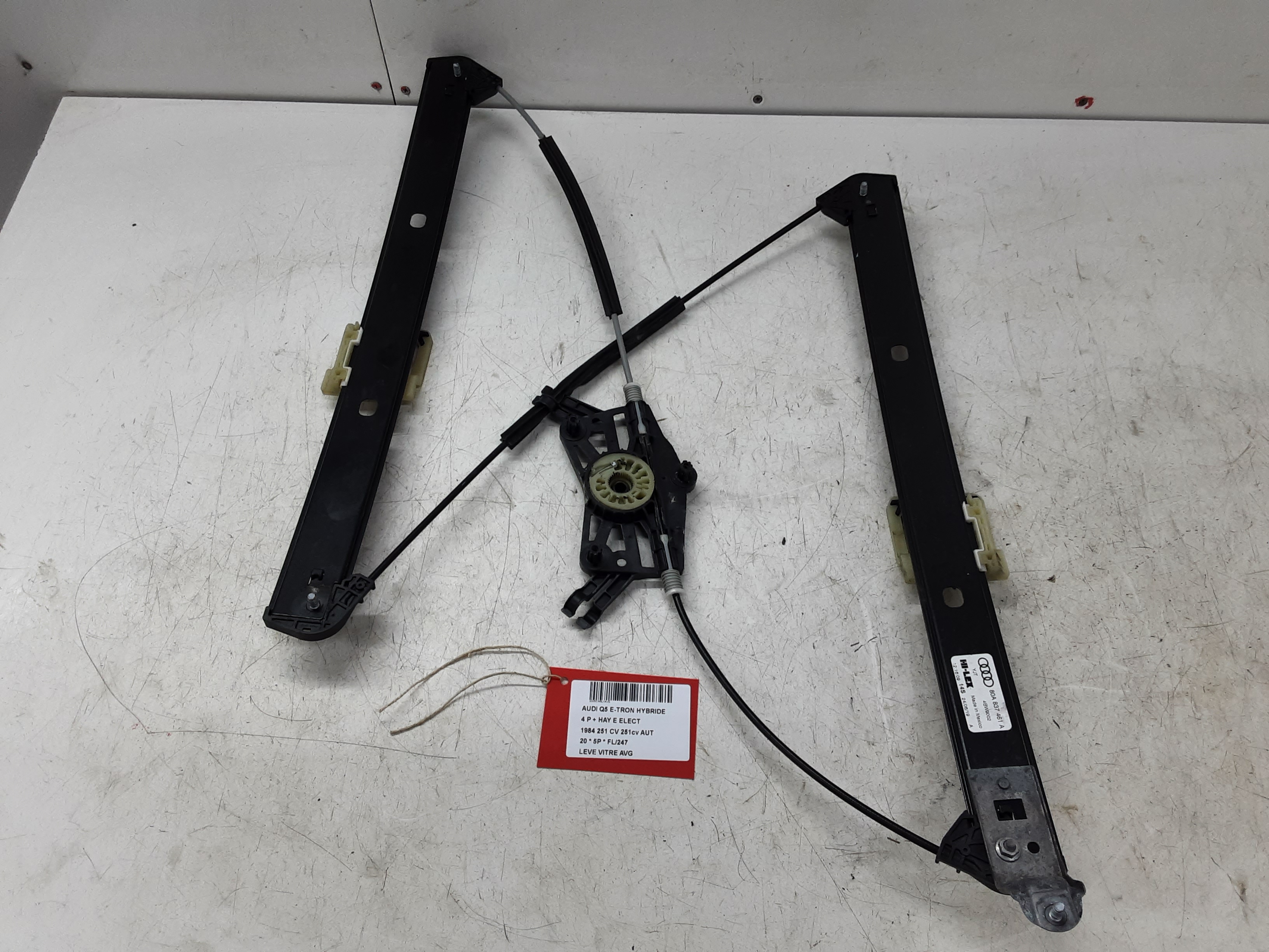 LEVE VITRE AVG Audi Q5 (3) 03/17 - 7/20