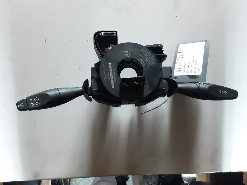 SWITCH Ford FOCUS (2) 11/04 - 01/08