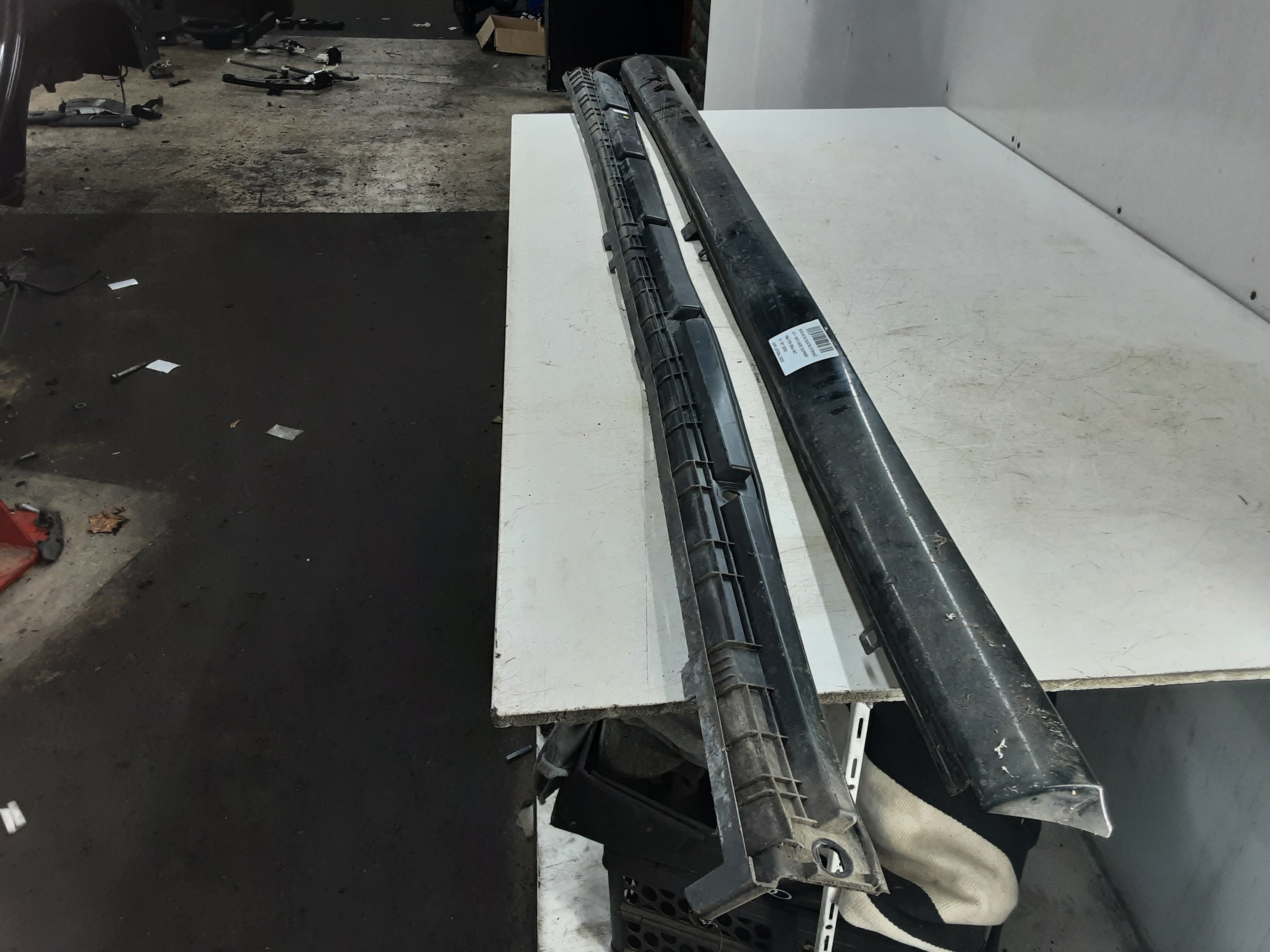 JUPE LATERAL DROIT Audi A3 3,5D 9/12 - 16