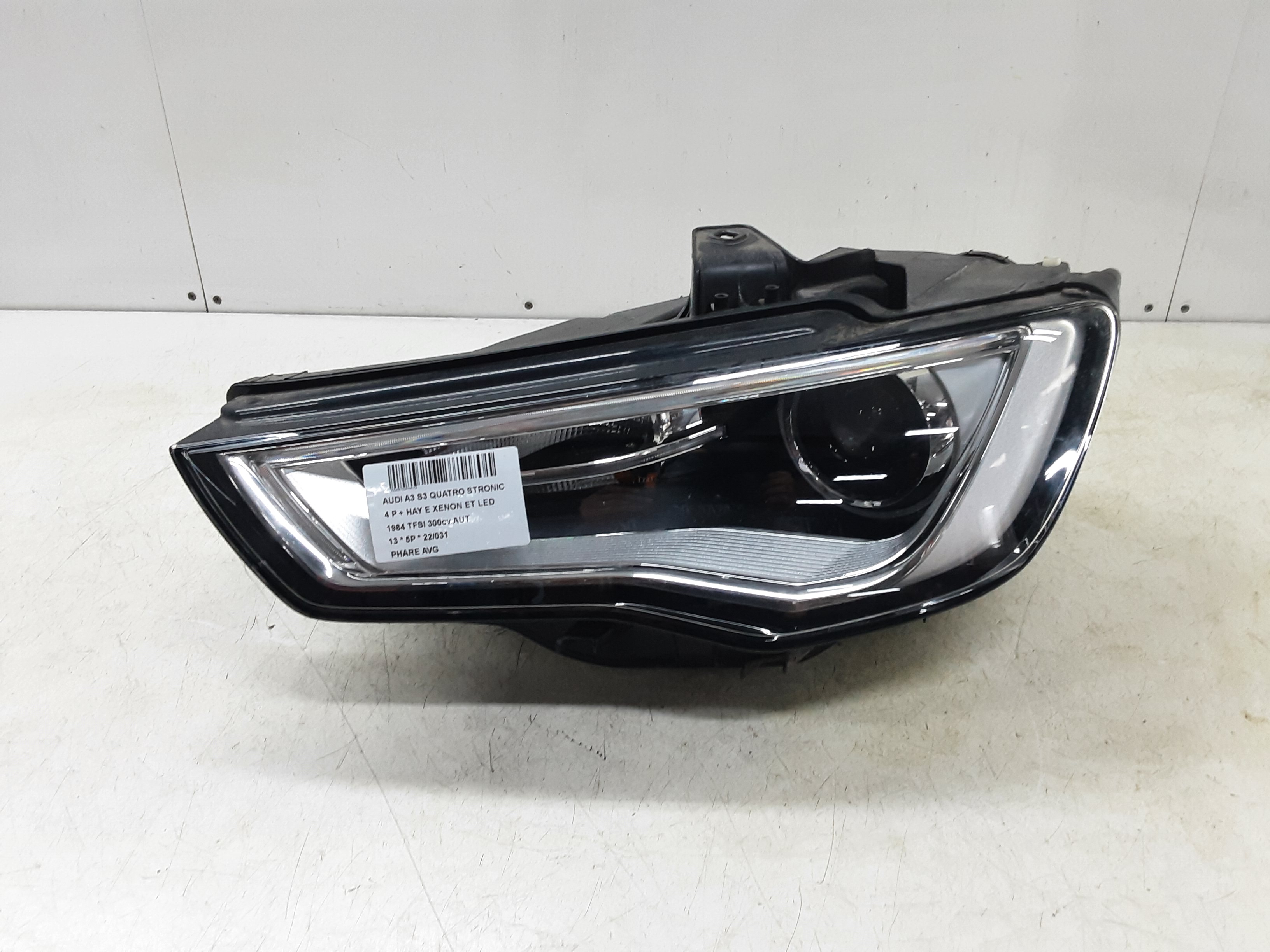 PHARE AVANT GAUCHE Audi A3 3,5D 9/12 - 16