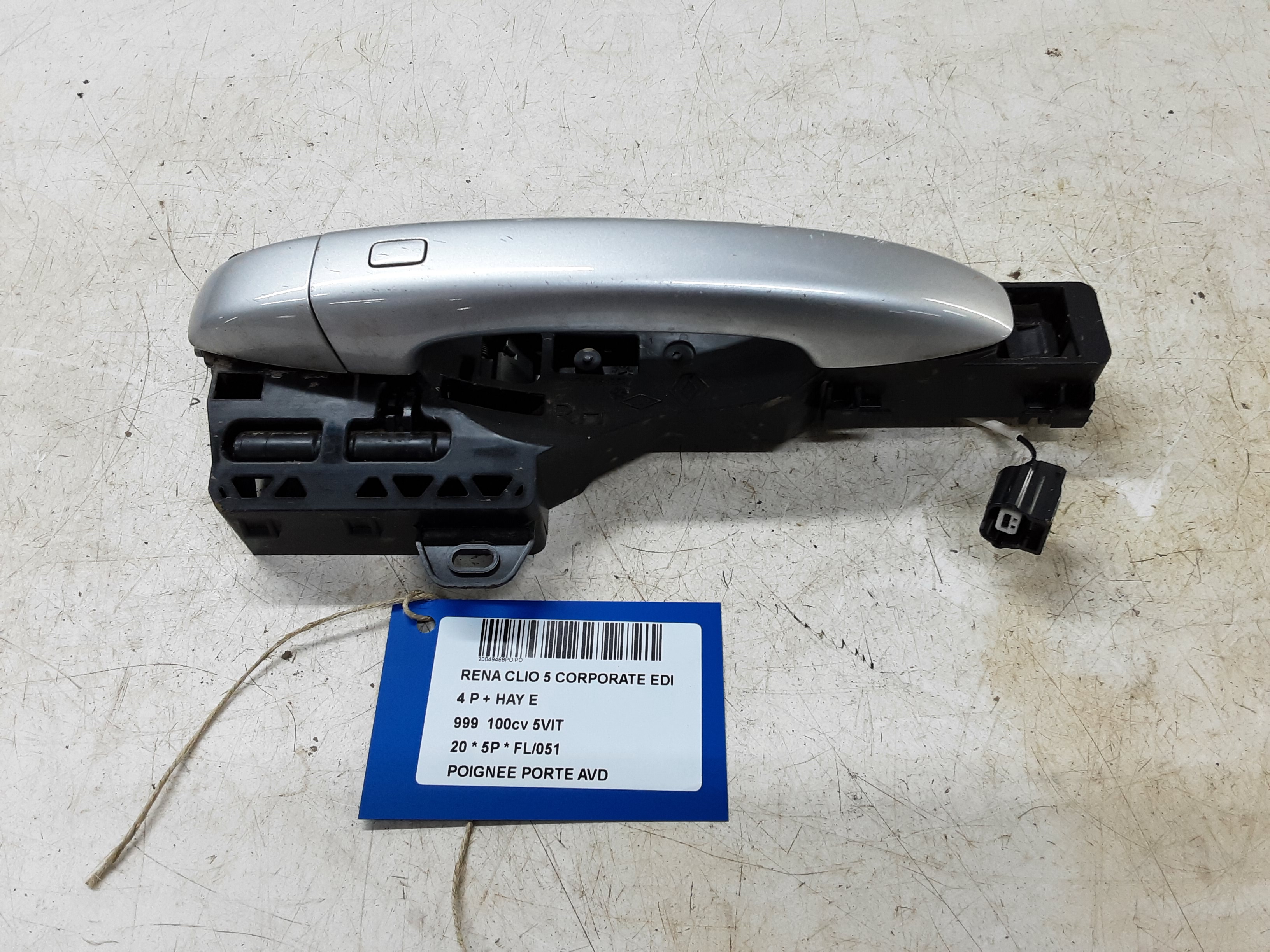 POIGNEE DE PORTE AVANT DROITE Renault CLIO V 06/19+