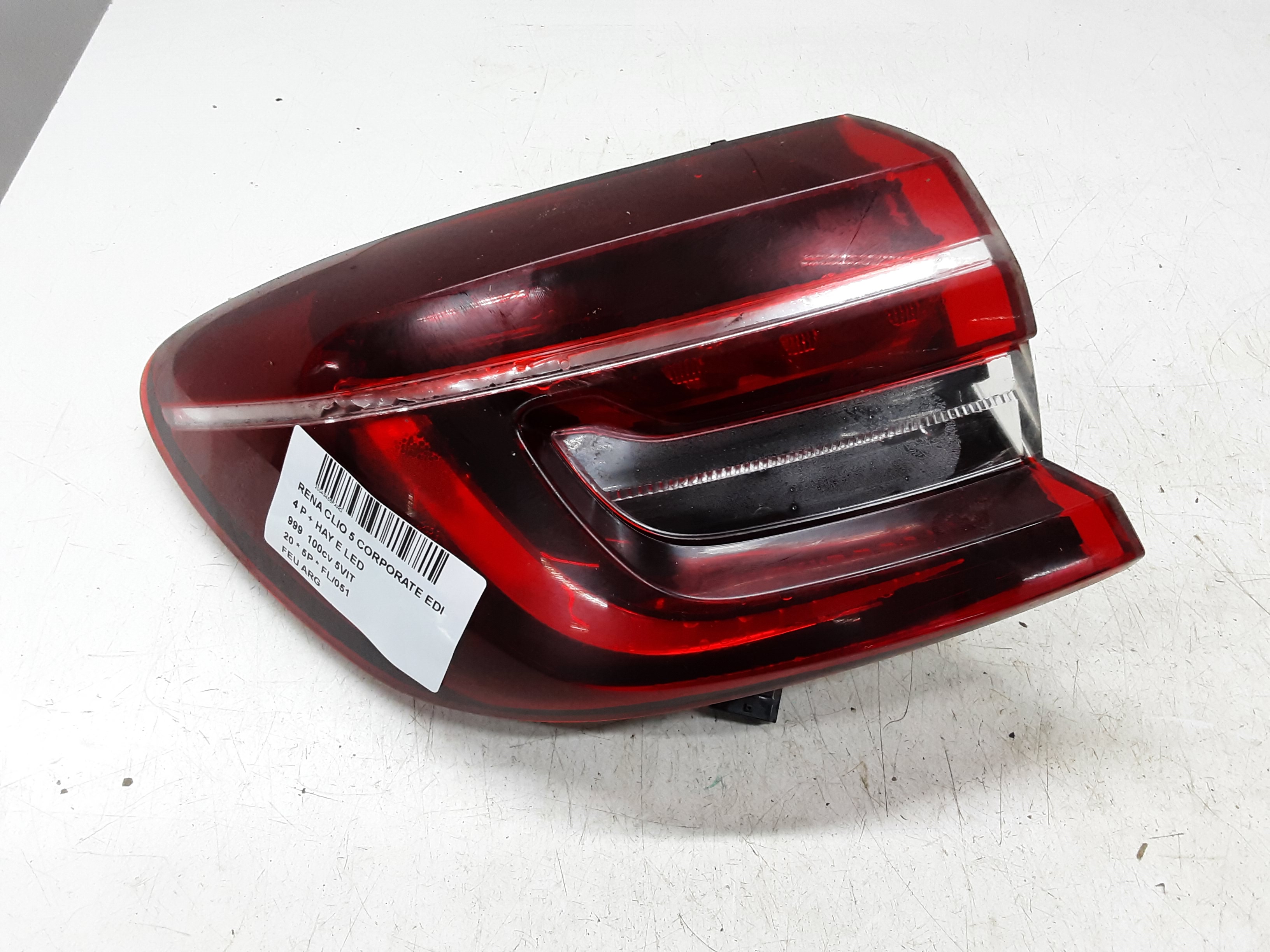 FEU ARRIERE GAUCHE Renault CLIO V 06/19+