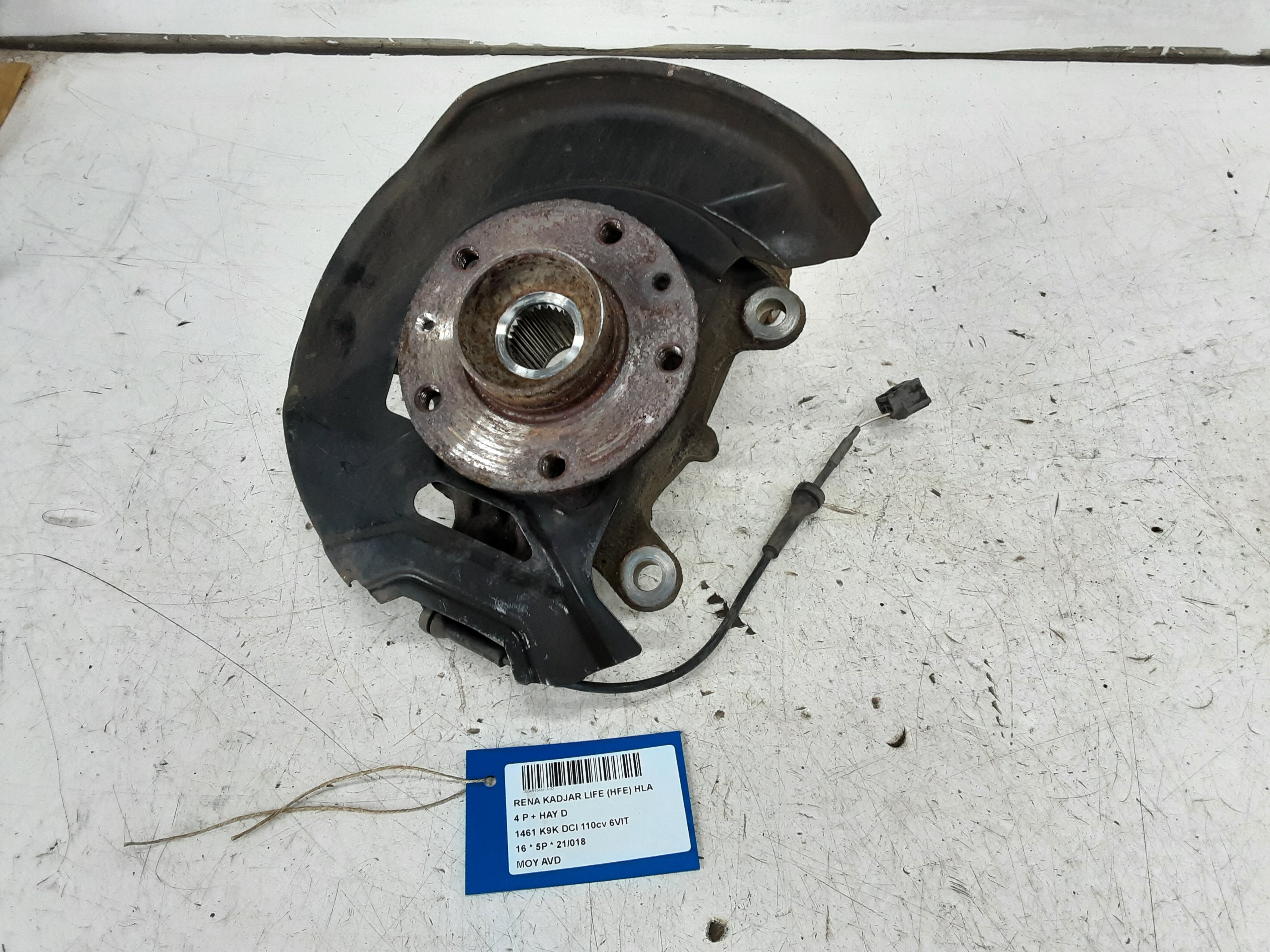 WIELNAAF VOOR RECHTS Renault KADJAR 6/15+