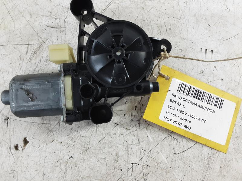 MOTOR RUITMECHANISME VOOR RECHTS Skoda OCTAVIA (5E) 11/12 - 3/17