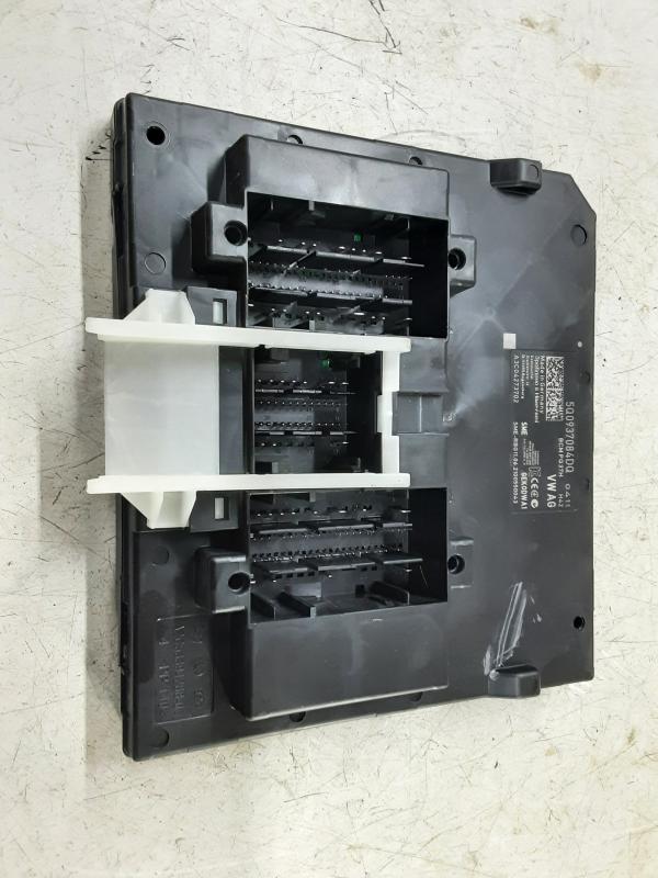 BOITIER CONFORT Audi Q3 11/18+