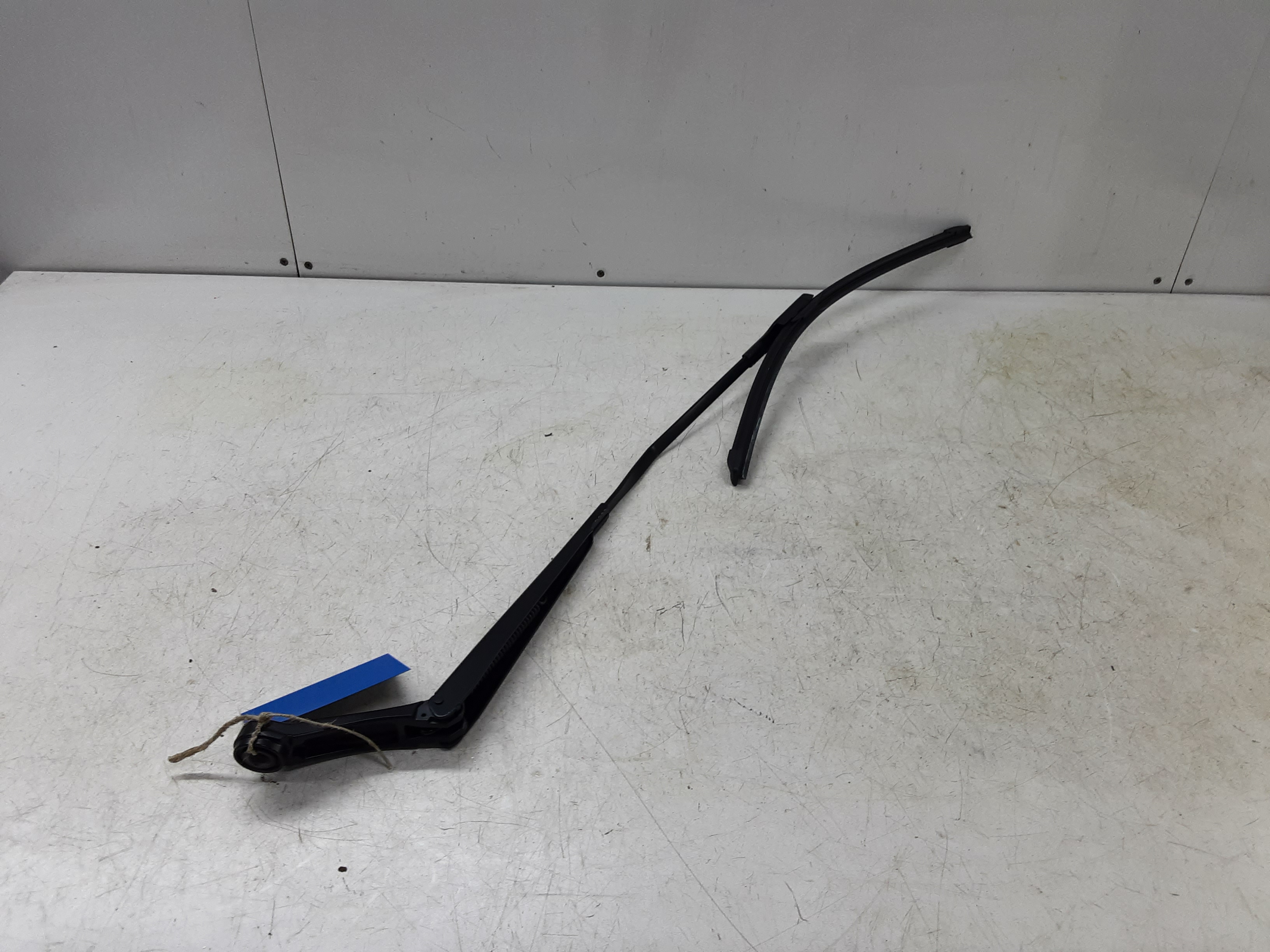 RUITENWISSERARM RECHTS VOOR Audi Q3 11/18+