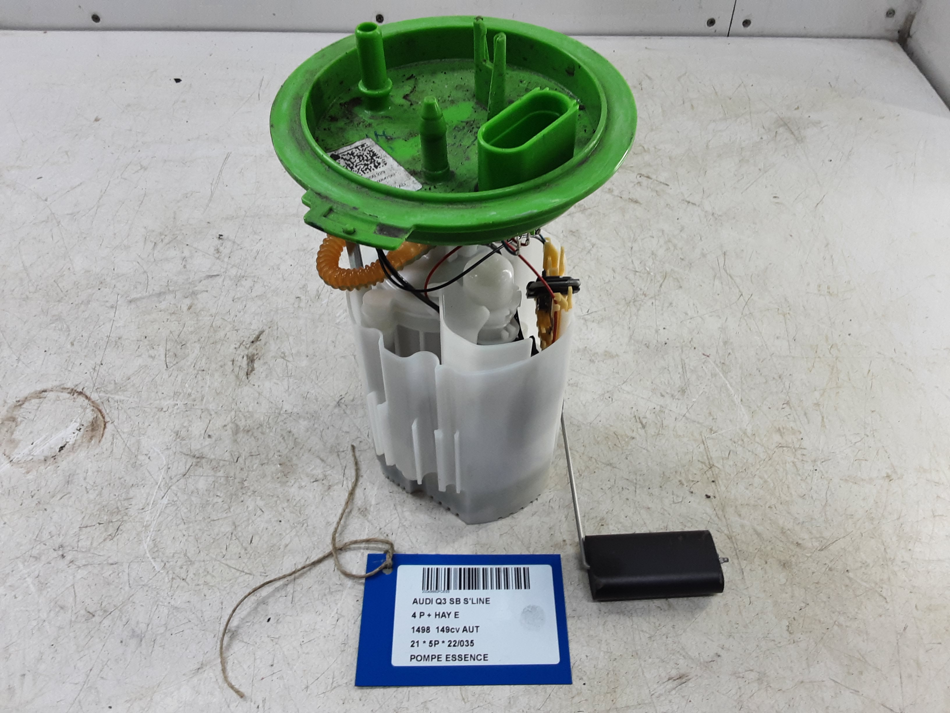 BENZINE POMP Audi Q3 11/18+