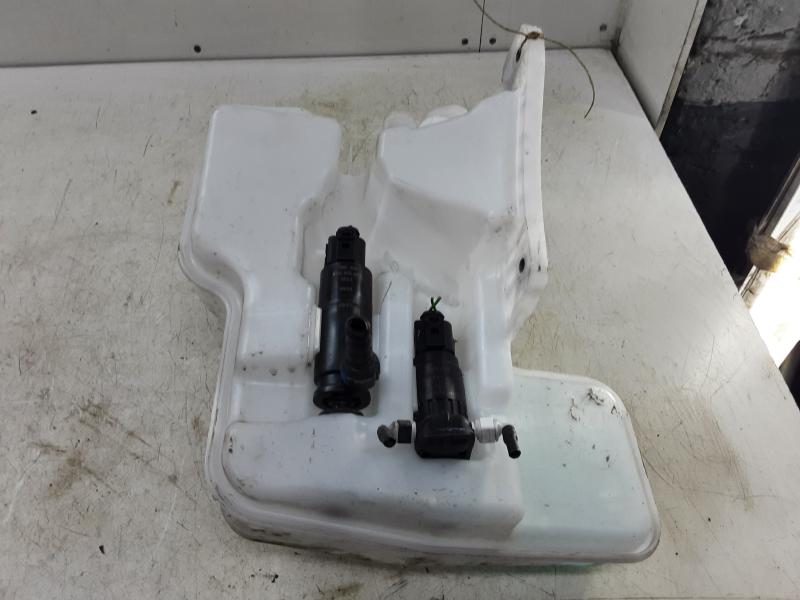 RUITENWASRESERVOIR VOOR Audi Q3 11/18+