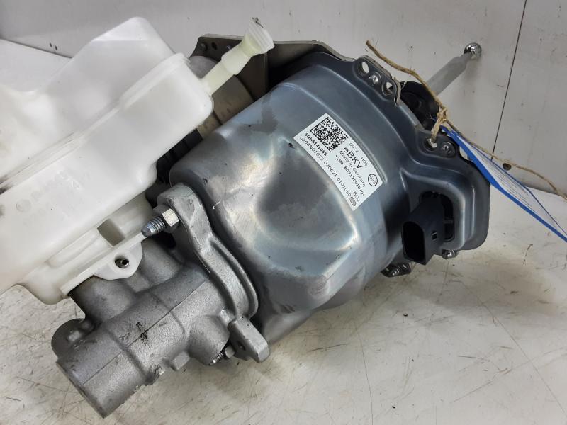 BREMSKRAFTVERSTÄRKER Audi Q3 11/18+