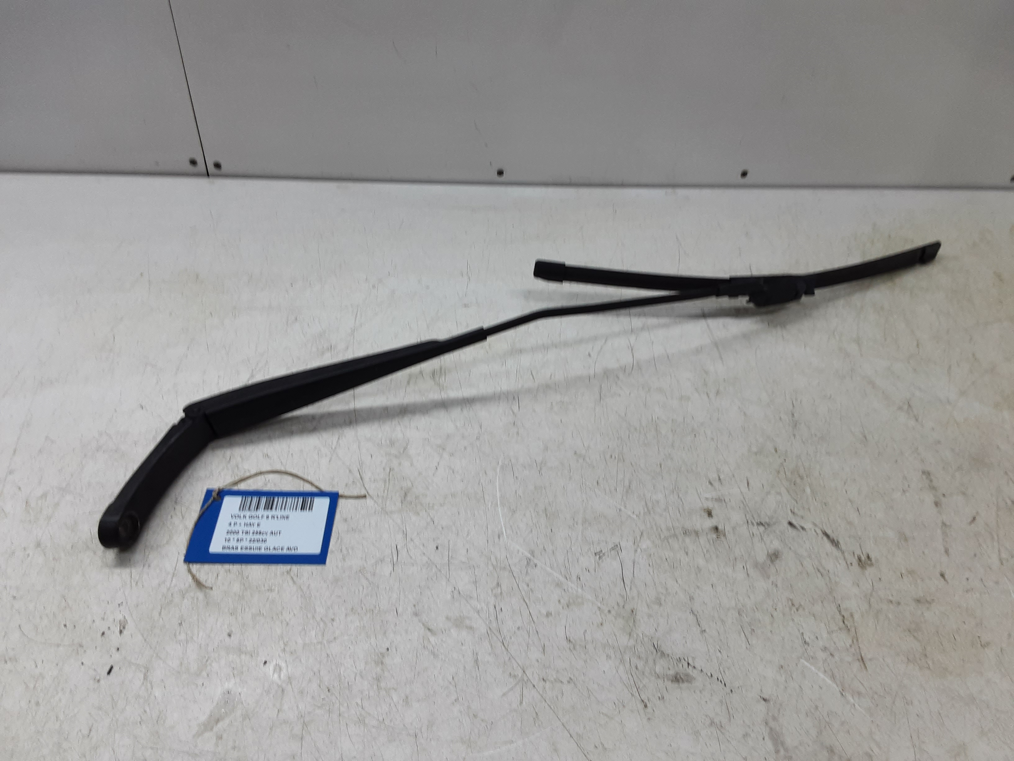 RUITENWISSERARM RECHTS VOOR Vw GOLF VI 11/08 - 13