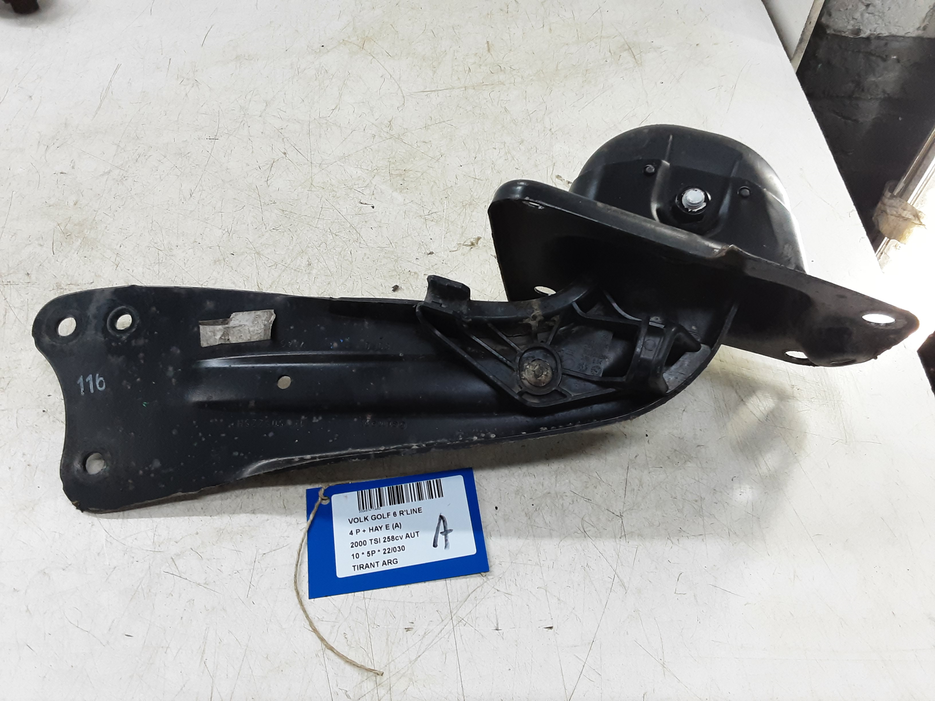 DRAAGARM ACHTER LINKS Vw GOLF VI 11/08 - 13