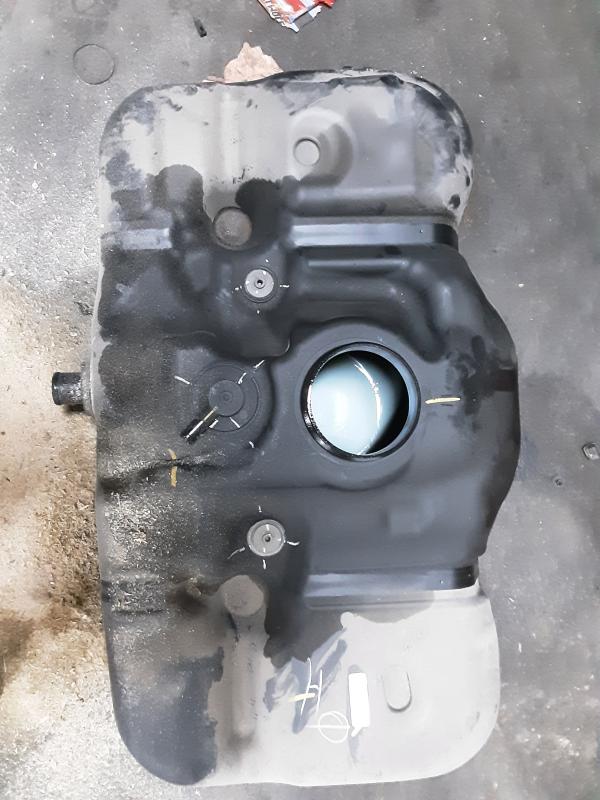 RESERVOIR DIESEL Honda HRV 9/15 - 10/18