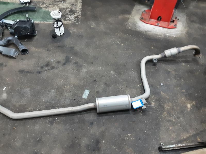 UITLAAT MIDDENDEMPER Honda HRV 9/15 - 10/18