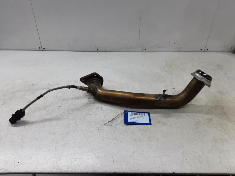 UITLAAT VOORPIJP Honda HRV 9/15 - 10/18