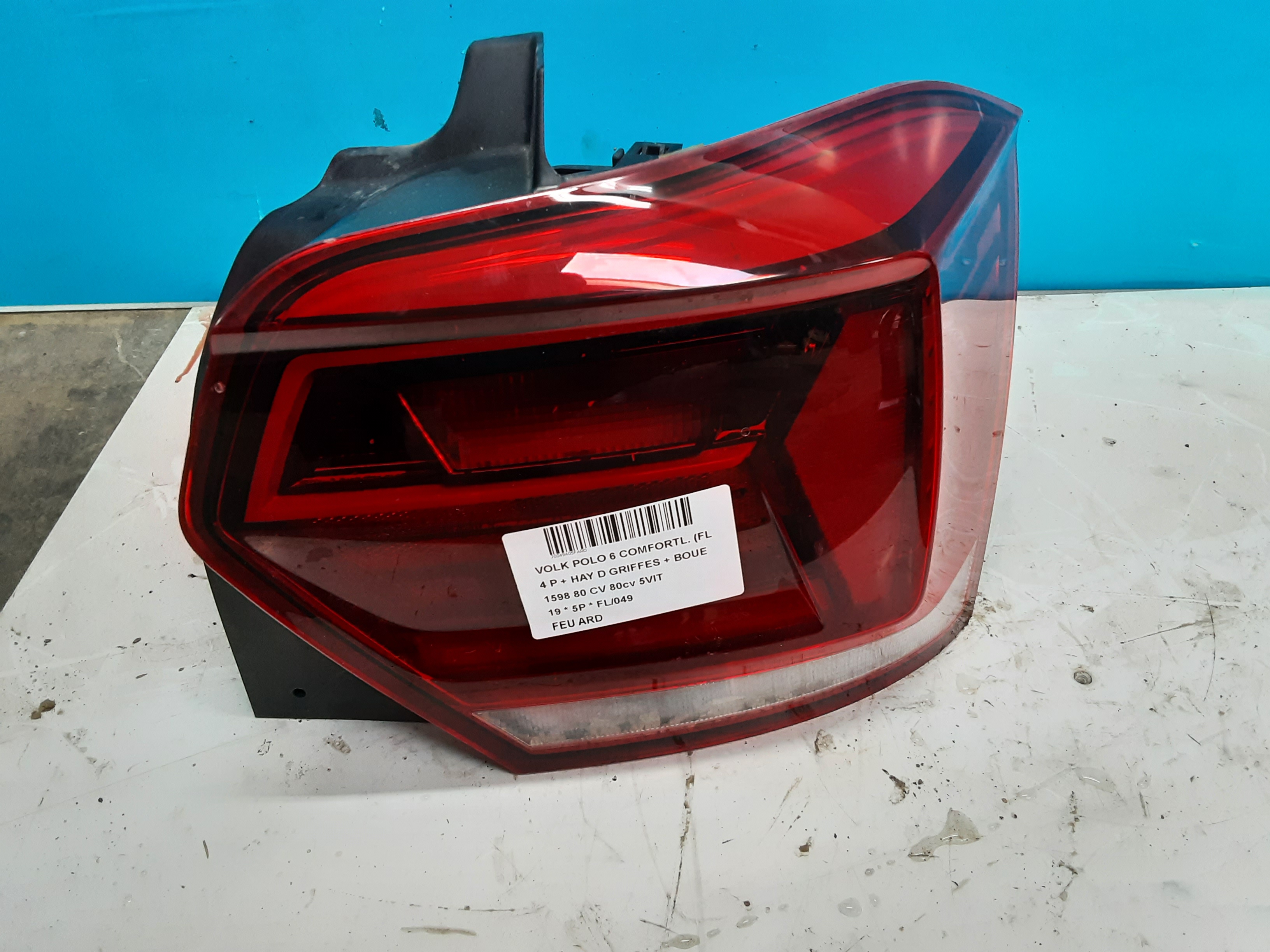 FEU ARRIERE DROIT Vw POLO (AW/BZ) 10/17 - 9/21