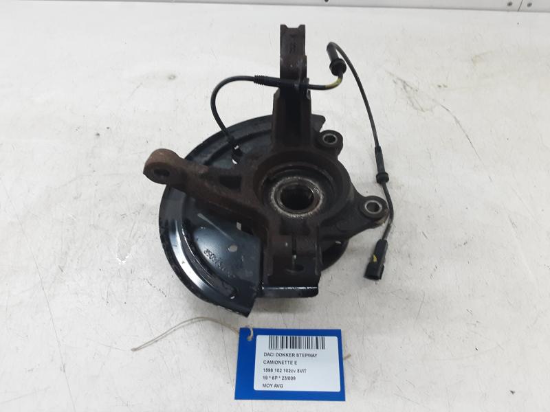 WIELNAAF VOOR LINKS Dacia DOKKER 3/12+