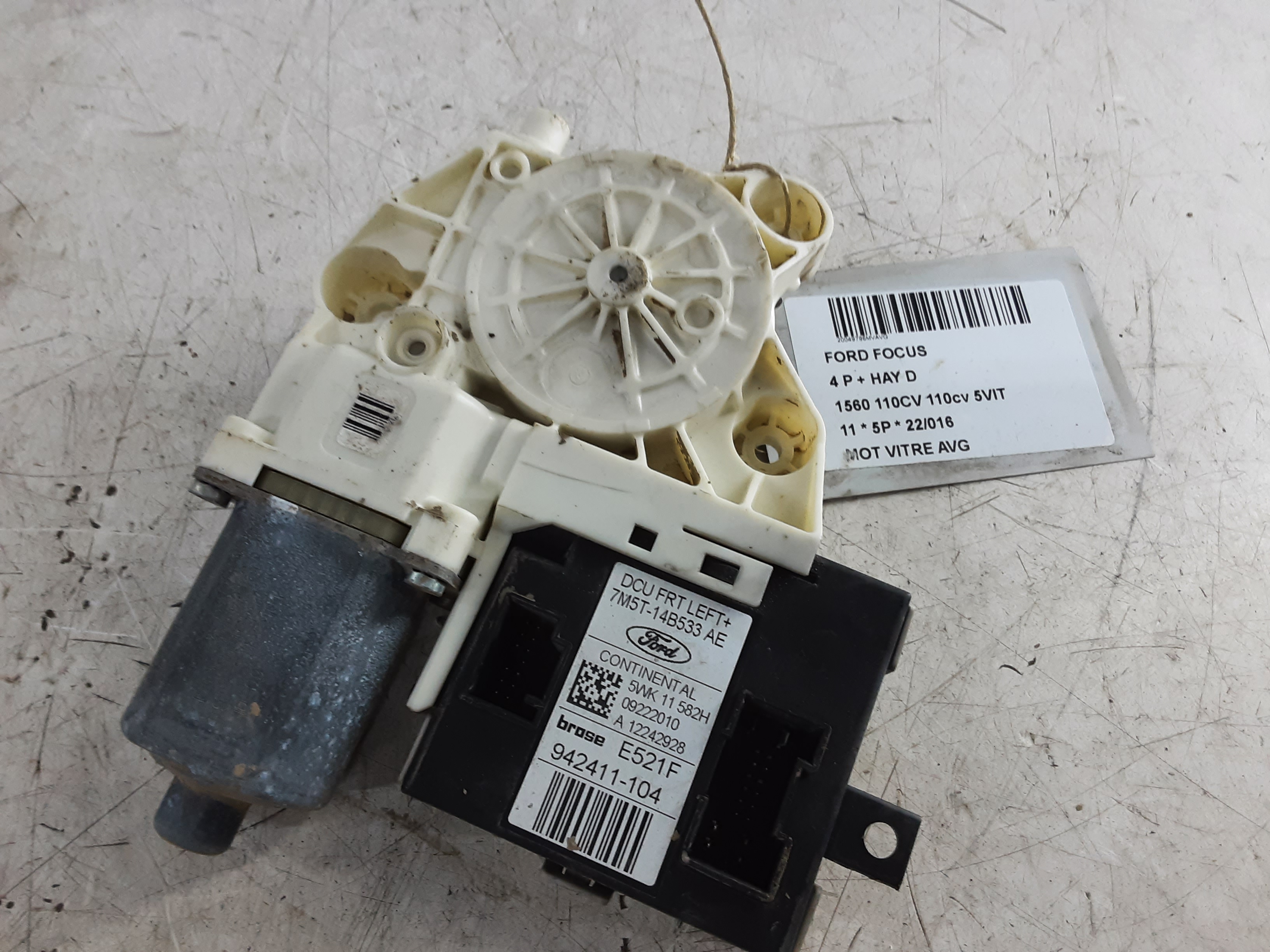 MOTEUR DE VITRE DE PORTE AVANT GAUCHE Ford FOCUS (3) 08 - 02/11