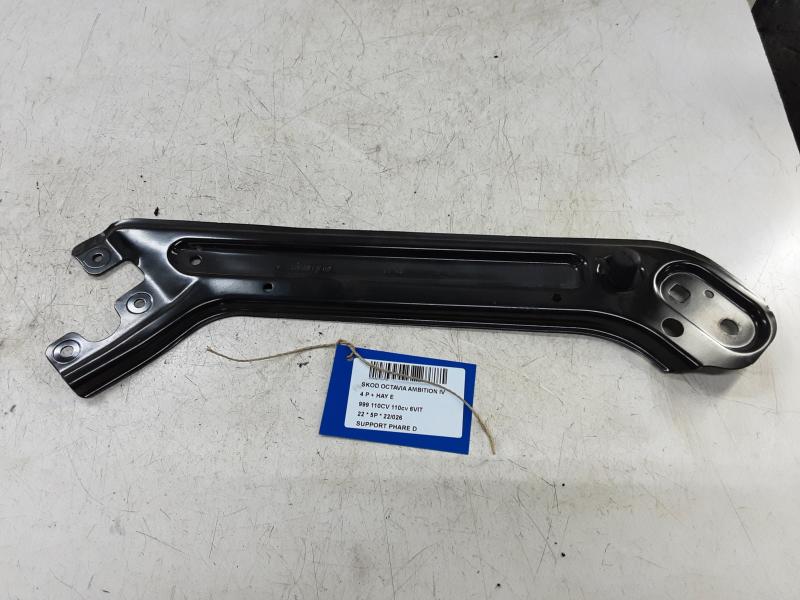 STEUN KOPLICHT RECHTS Skoda OCTAVIA (NX) 6/20+