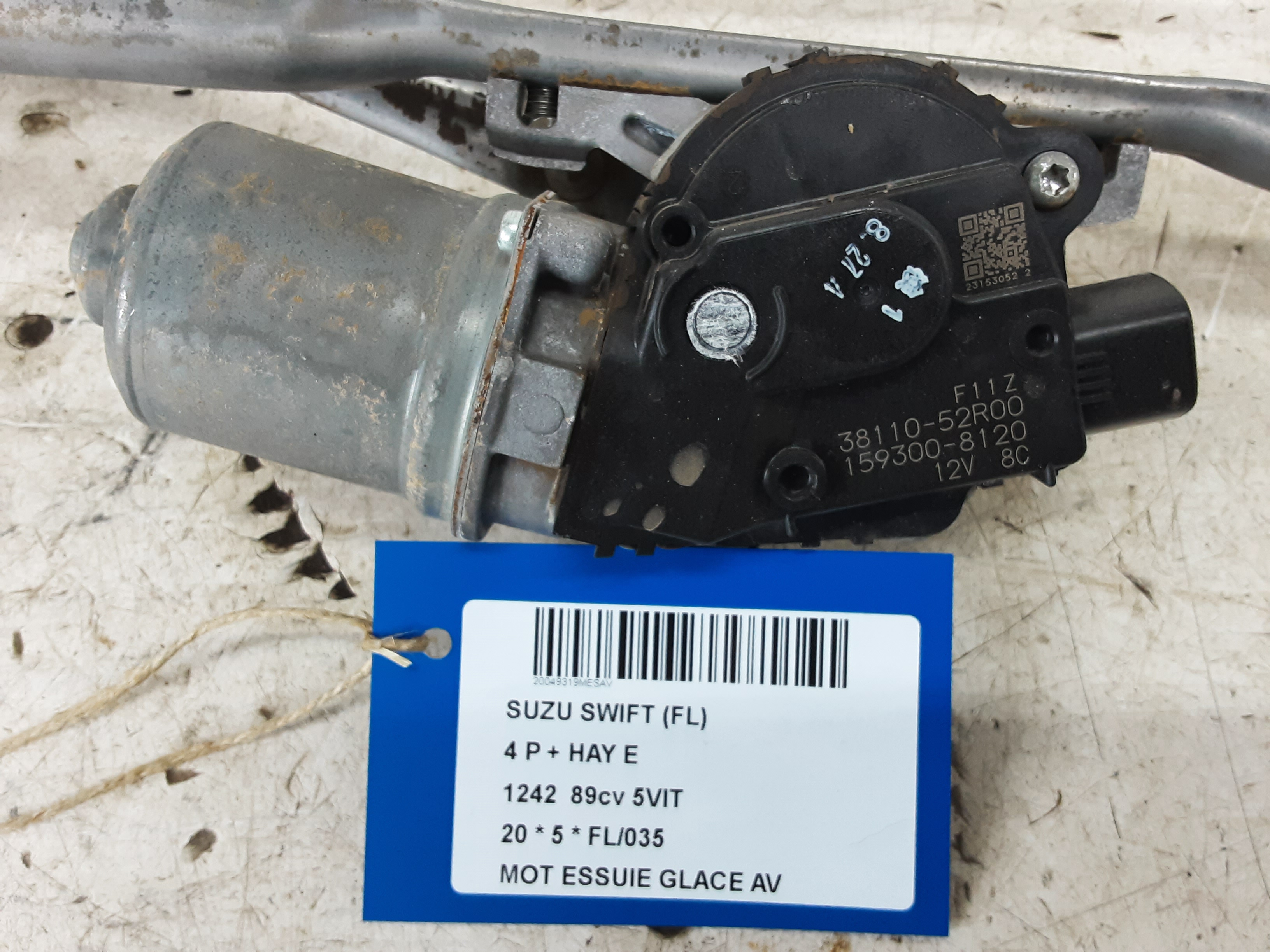 MOTOR RUITENWISSERS VOOR Suzuki SWIFT 4/17+