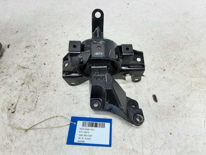 VERSNELLINGSBAKSTEUN Suzuki SWIFT 4/17+